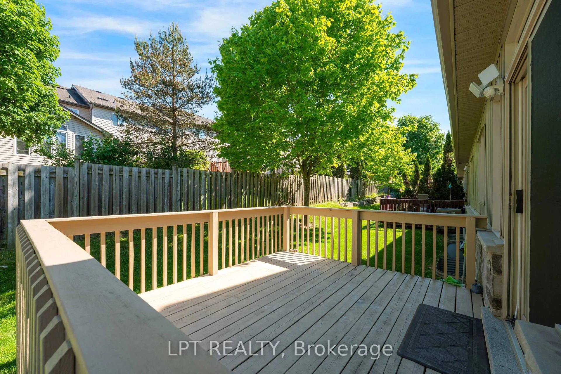 Photo 36 of Unit 13, 795 Laurelwood Drive, Waterloo, Columbia Forest/Clair Hills — HOMEH