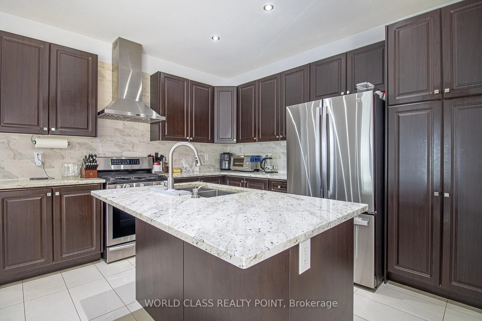 Photo 14 of 67 Turnerbury Avenue, Ajax, Northeast Ajax — HOMEH