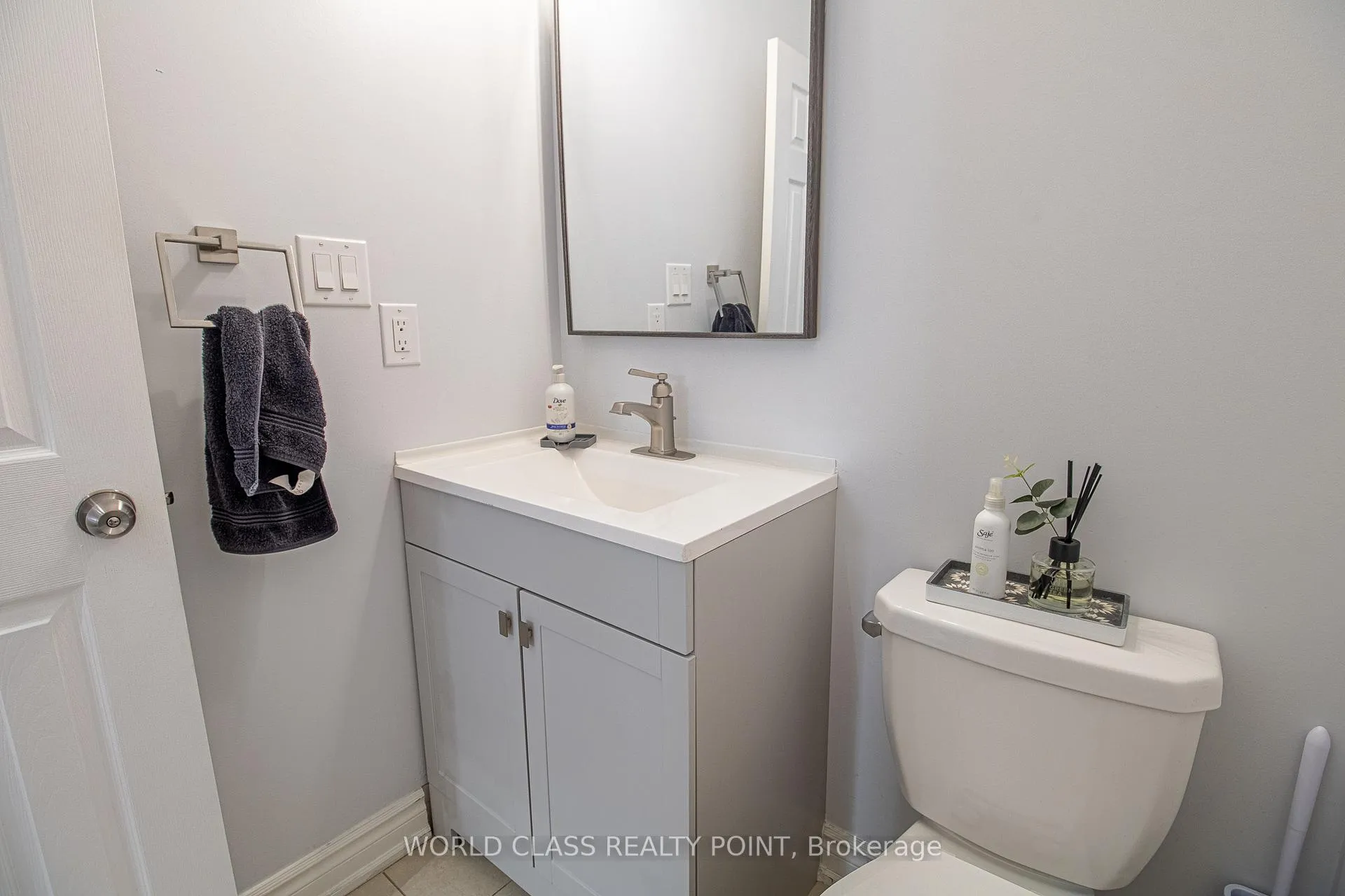 Photo 17 of 67 Turnerbury Avenue, Ajax, Northeast Ajax — HOMEH