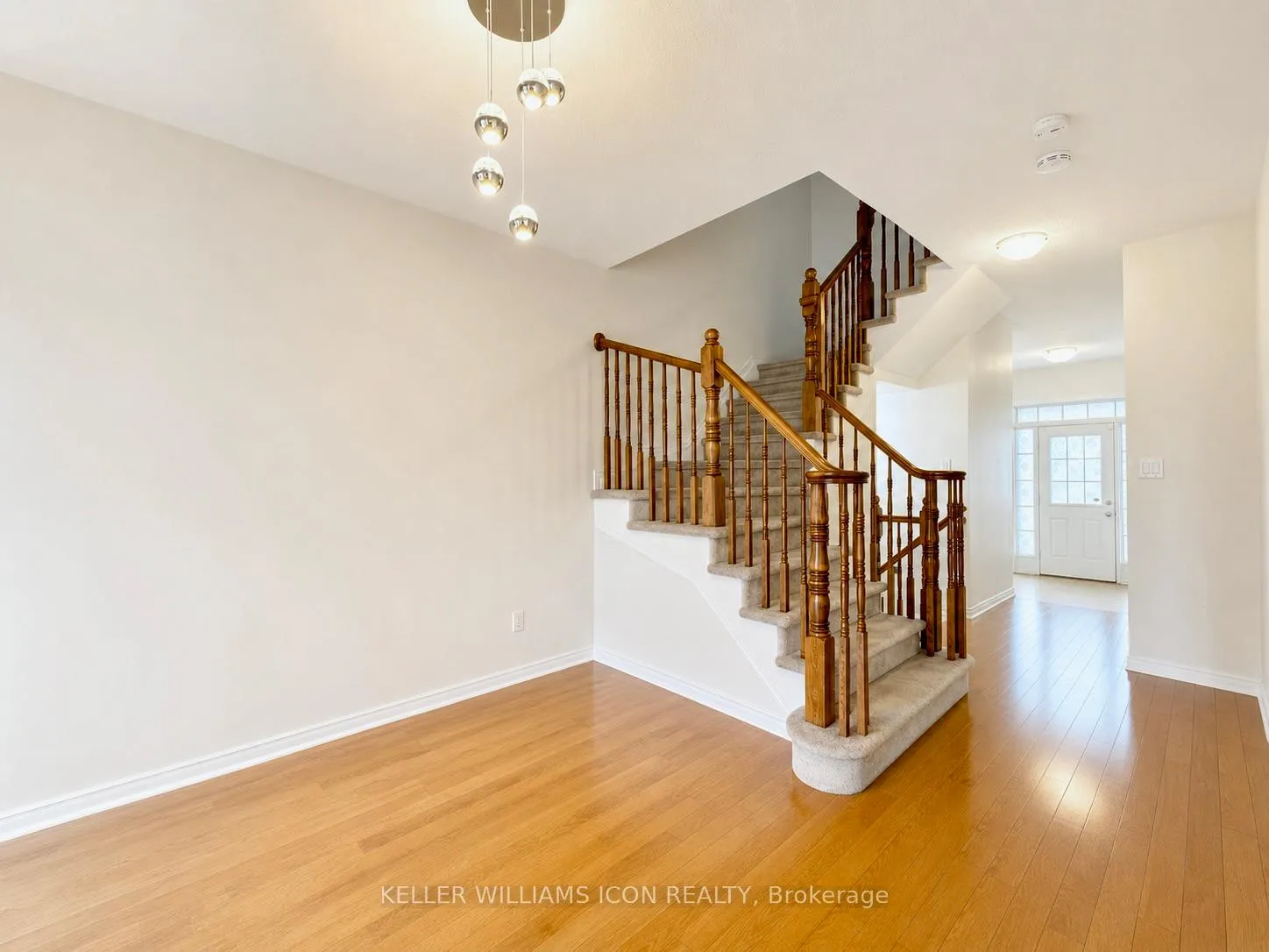 Photo 4 of 170 Laramie Crescent, Ottawa, Barrhaven - Stonebridge — HOMEH