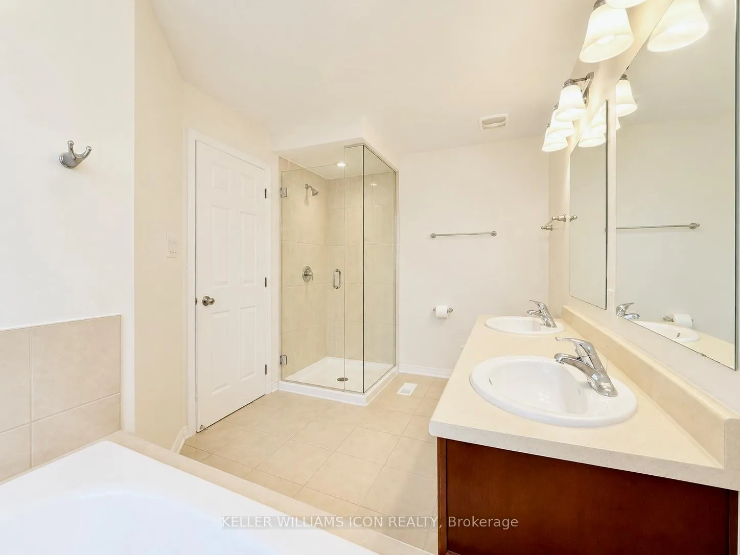 Photo 16 of 170 Laramie Crescent, Ottawa, Barrhaven - Stonebridge — HOMEH