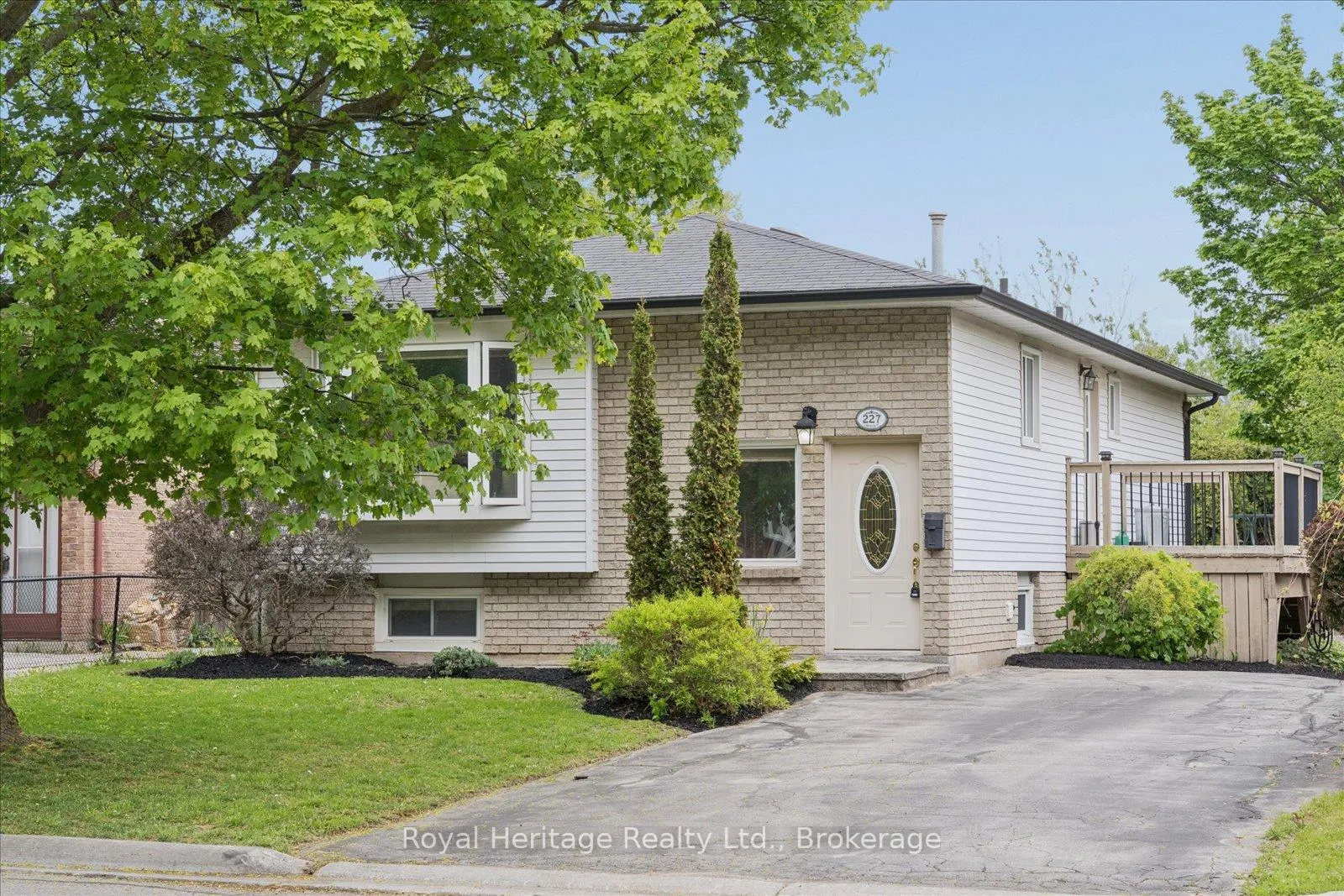 Photo 1 of 227 Limerick Street, Oshawa, Vanier — HOMEH