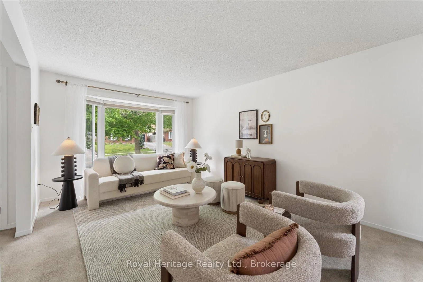 Photo 3 of 227 Limerick Street, Oshawa, Vanier — HOMEH