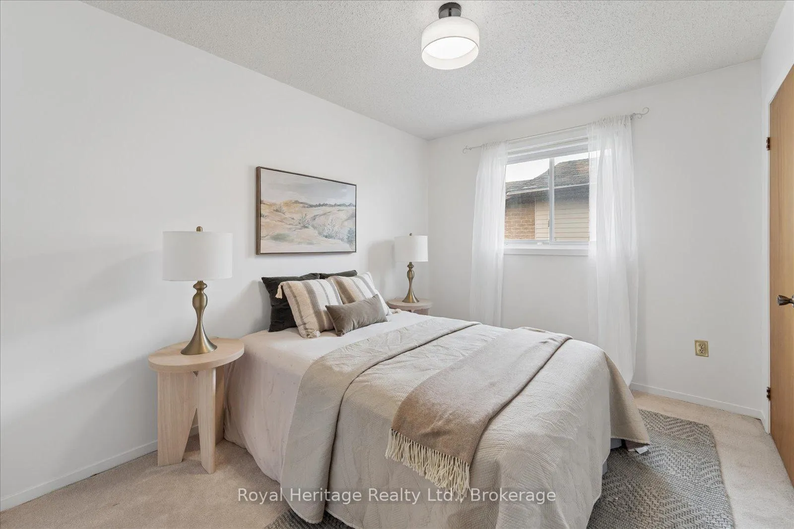 Photo 11 of 227 Limerick Street, Oshawa, Vanier — HOMEH