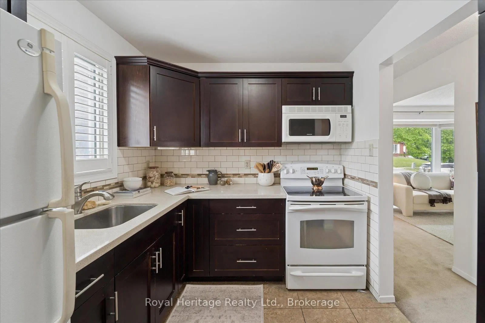 Photo 13 of 227 Limerick Street, Oshawa, Vanier — HOMEH
