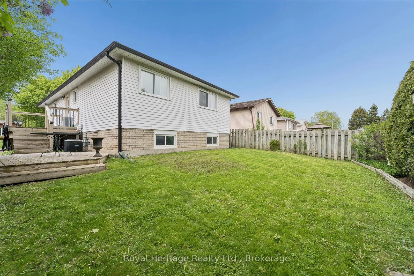 Photo 22 of 227 Limerick Street, Oshawa, Vanier — HOMEH