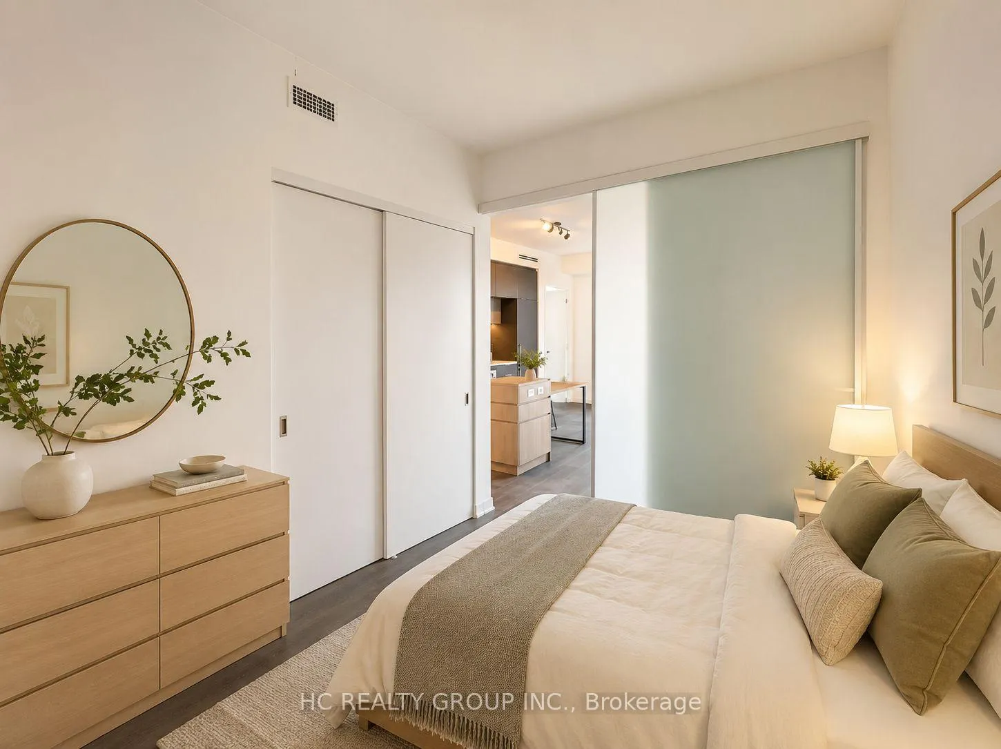 Photo 8 of Unit 708, 185 Alberta Avenue, Toronto, Oakwood Village — HOMEH