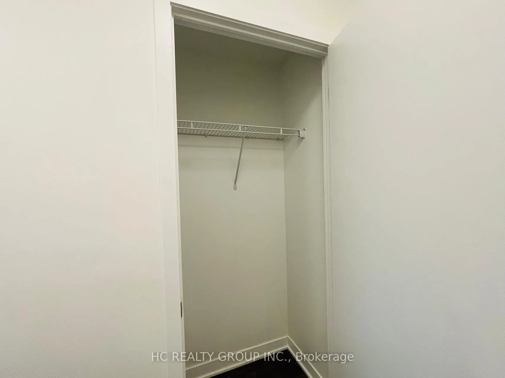 Photo 13 of Unit 708, 185 Alberta Avenue, Toronto, Oakwood Village — HOMEH