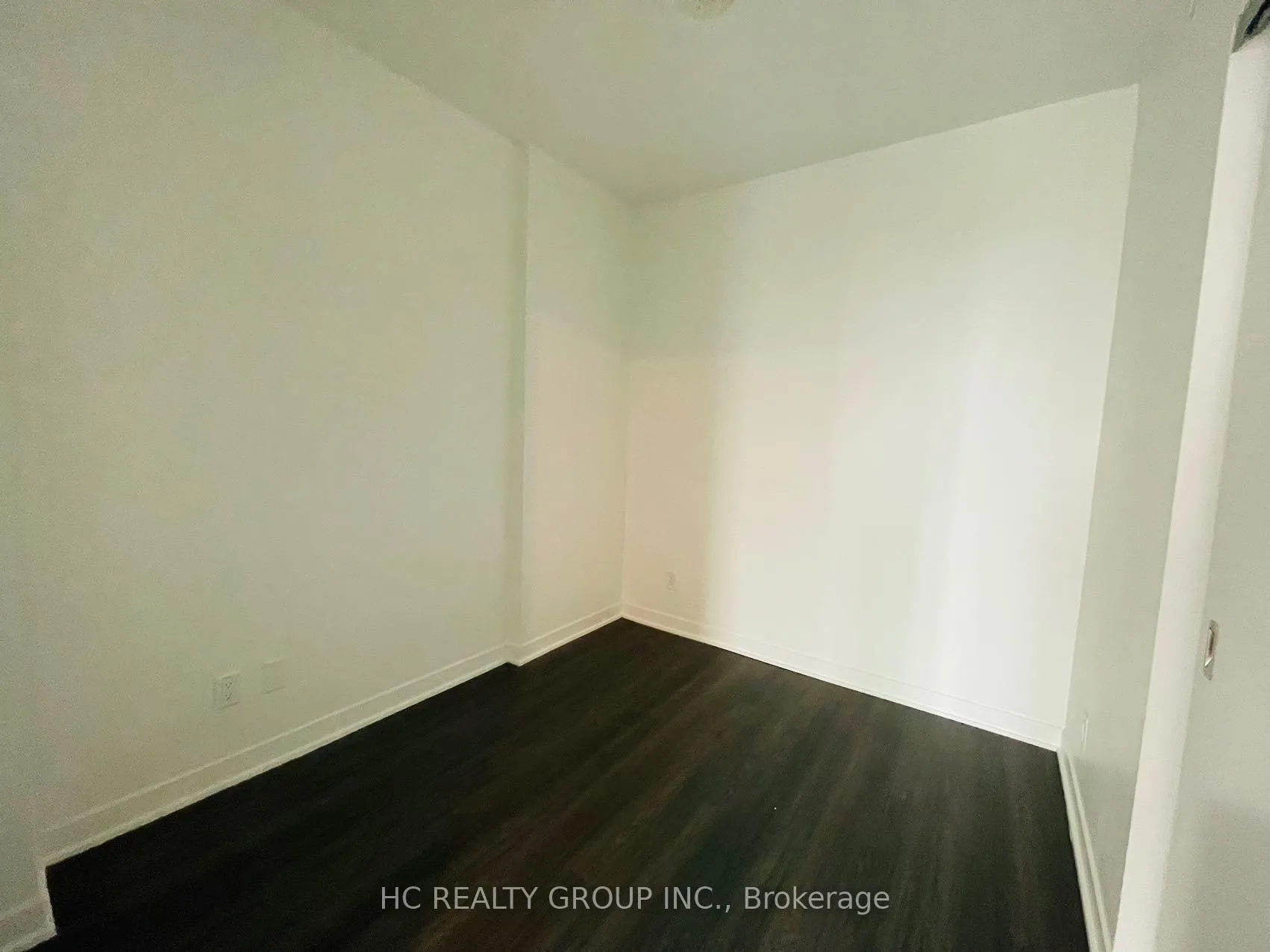 Photo 16 of Unit 708, 185 Alberta Avenue, Toronto, Oakwood Village — HOMEH