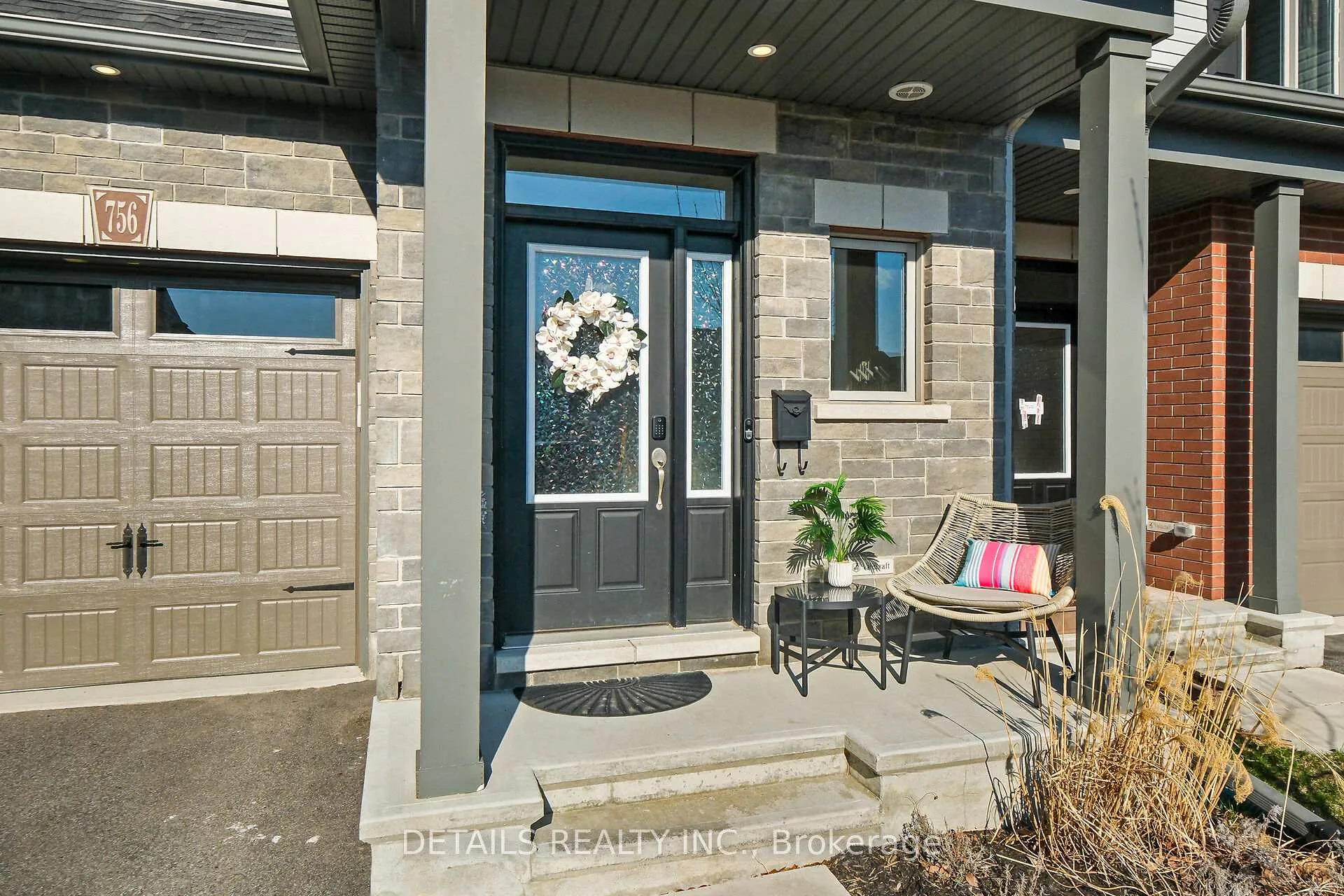 Photo 1 of 756 Dearborn Private, Ottawa, Blossom Park/Kemp Park/Findlay Creek — HOMEH