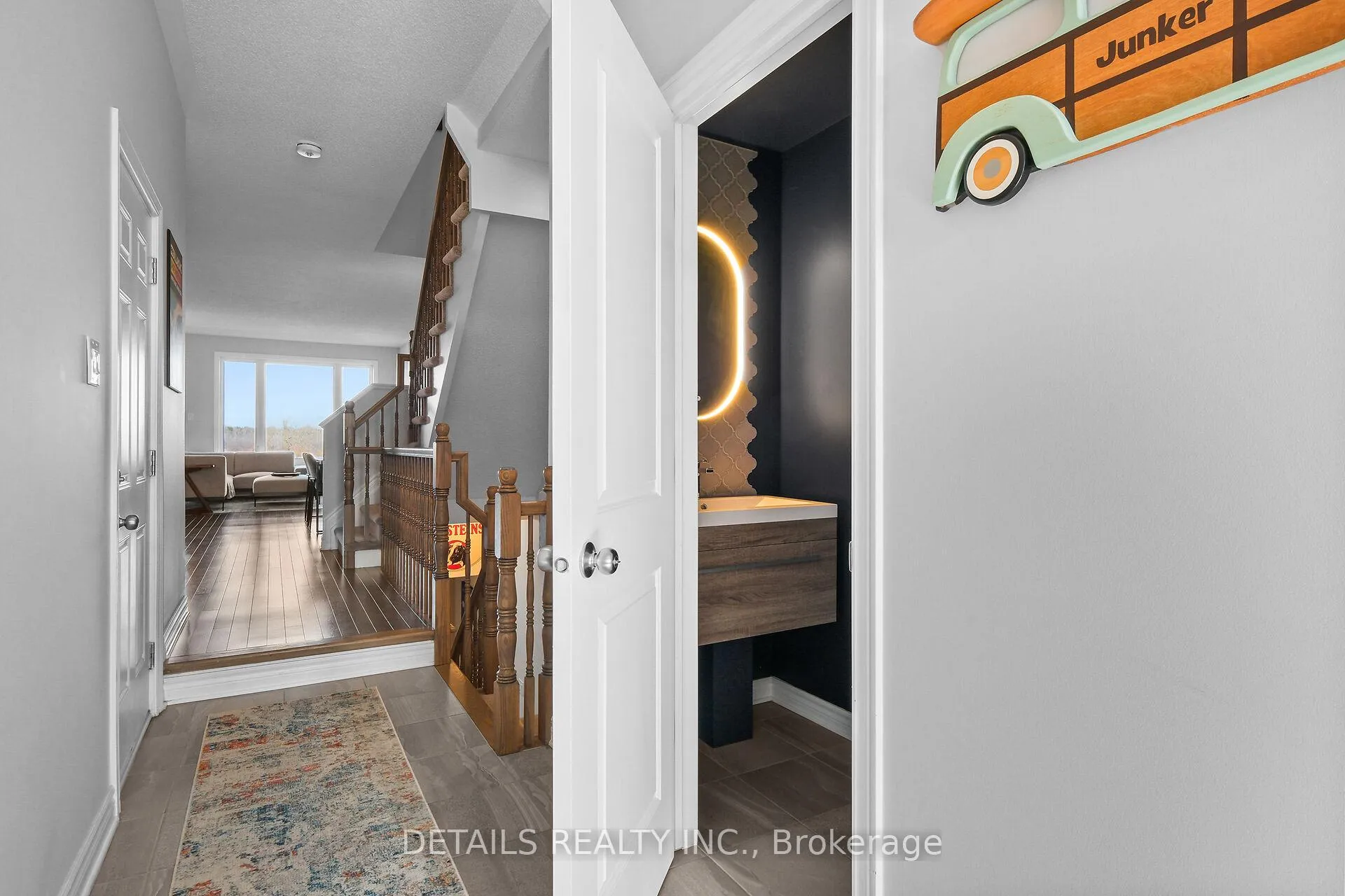 Photo 6 of 756 Dearborn Private, Ottawa, Blossom Park/Kemp Park/Findlay Creek — HOMEH