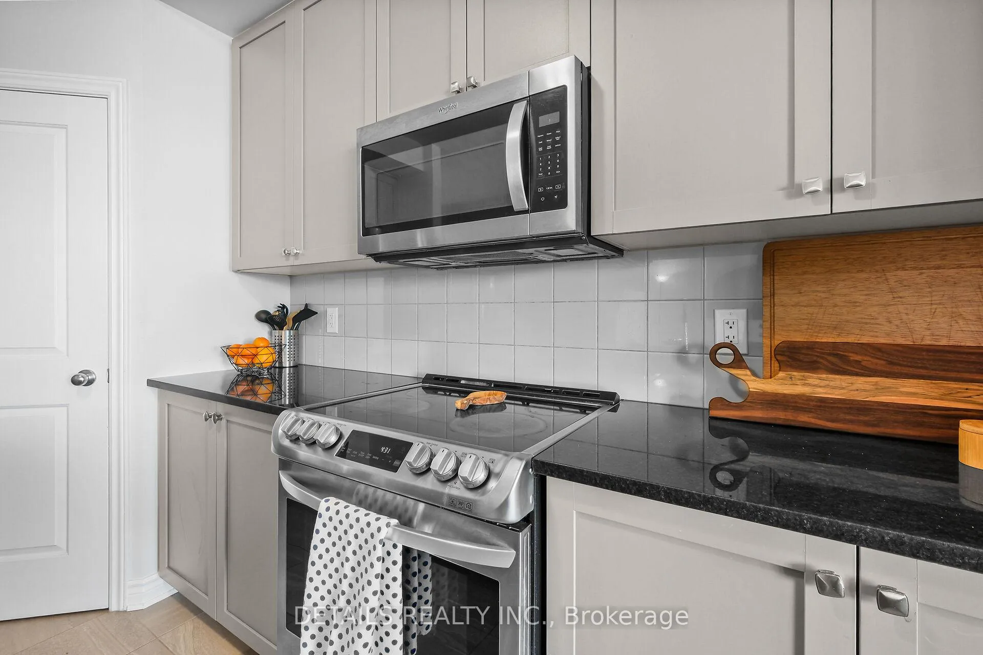Photo 19 of 756 Dearborn Private, Ottawa, Blossom Park/Kemp Park/Findlay Creek — HOMEH