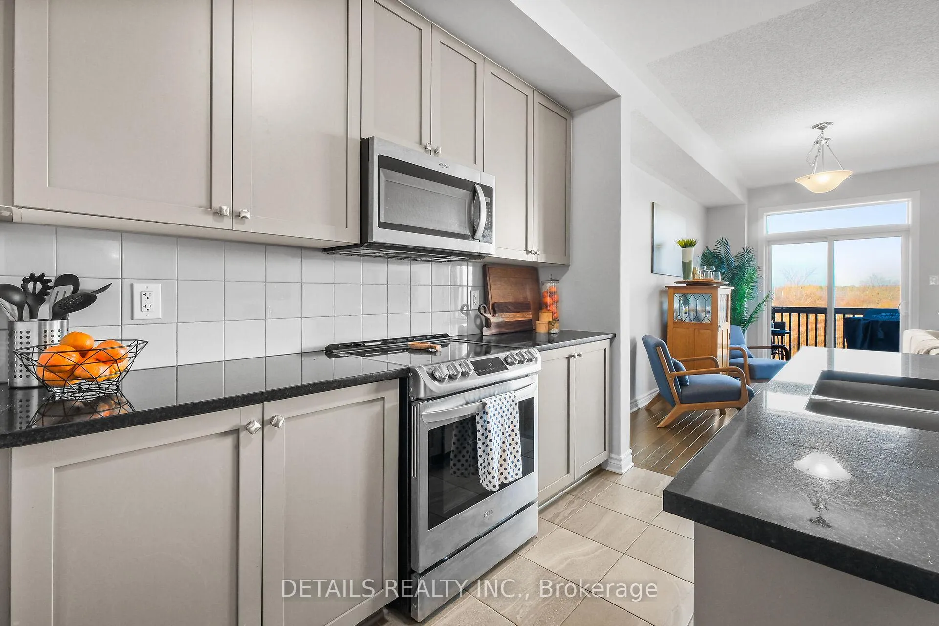 Photo 21 of 756 Dearborn Private, Ottawa, Blossom Park/Kemp Park/Findlay Creek — HOMEH