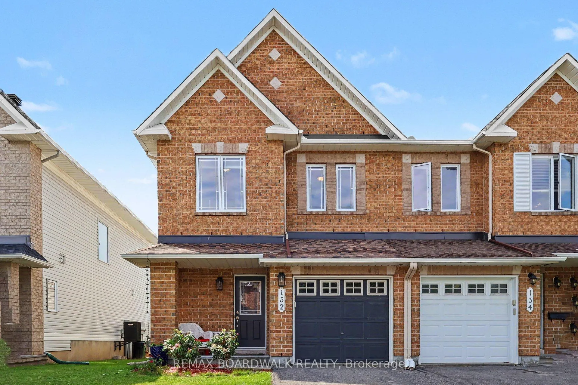 Front of 132 Montmorency Way