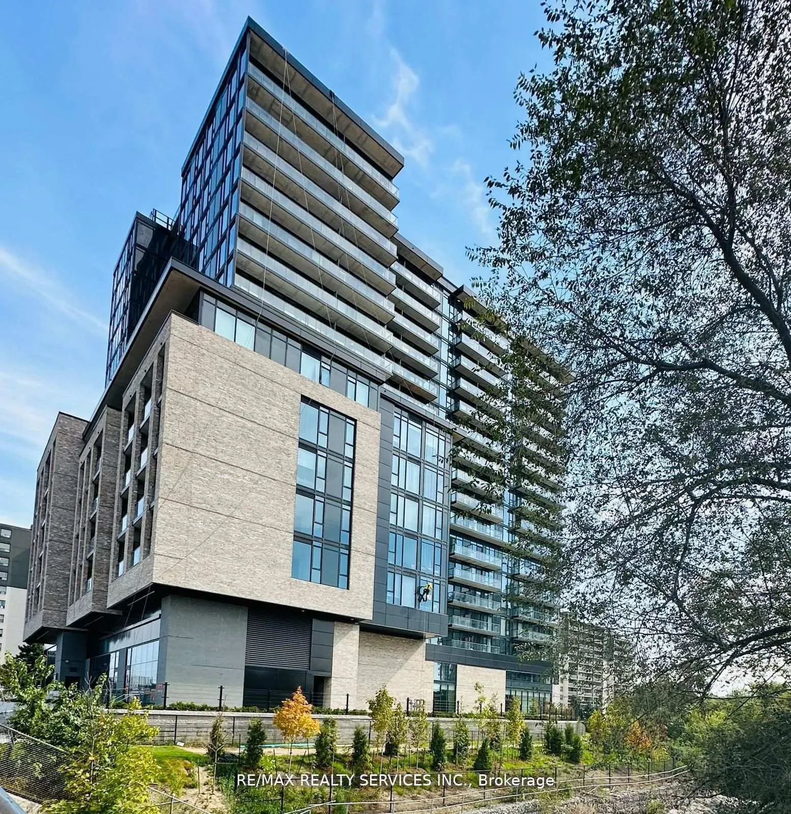 Photo 1 of Unit 409, 86 Dundas Street E, Mississauga, Cooksville — HOMEH