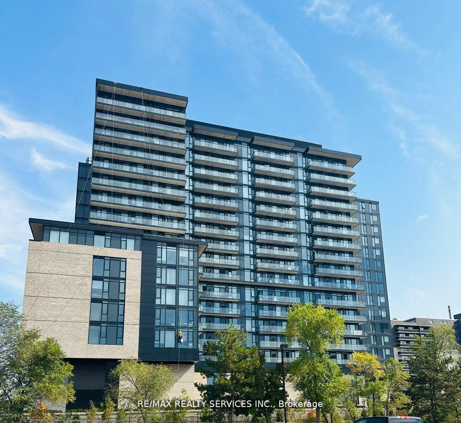 Photo 3 of Unit 409, 86 Dundas Street E, Mississauga, Cooksville — HOMEH