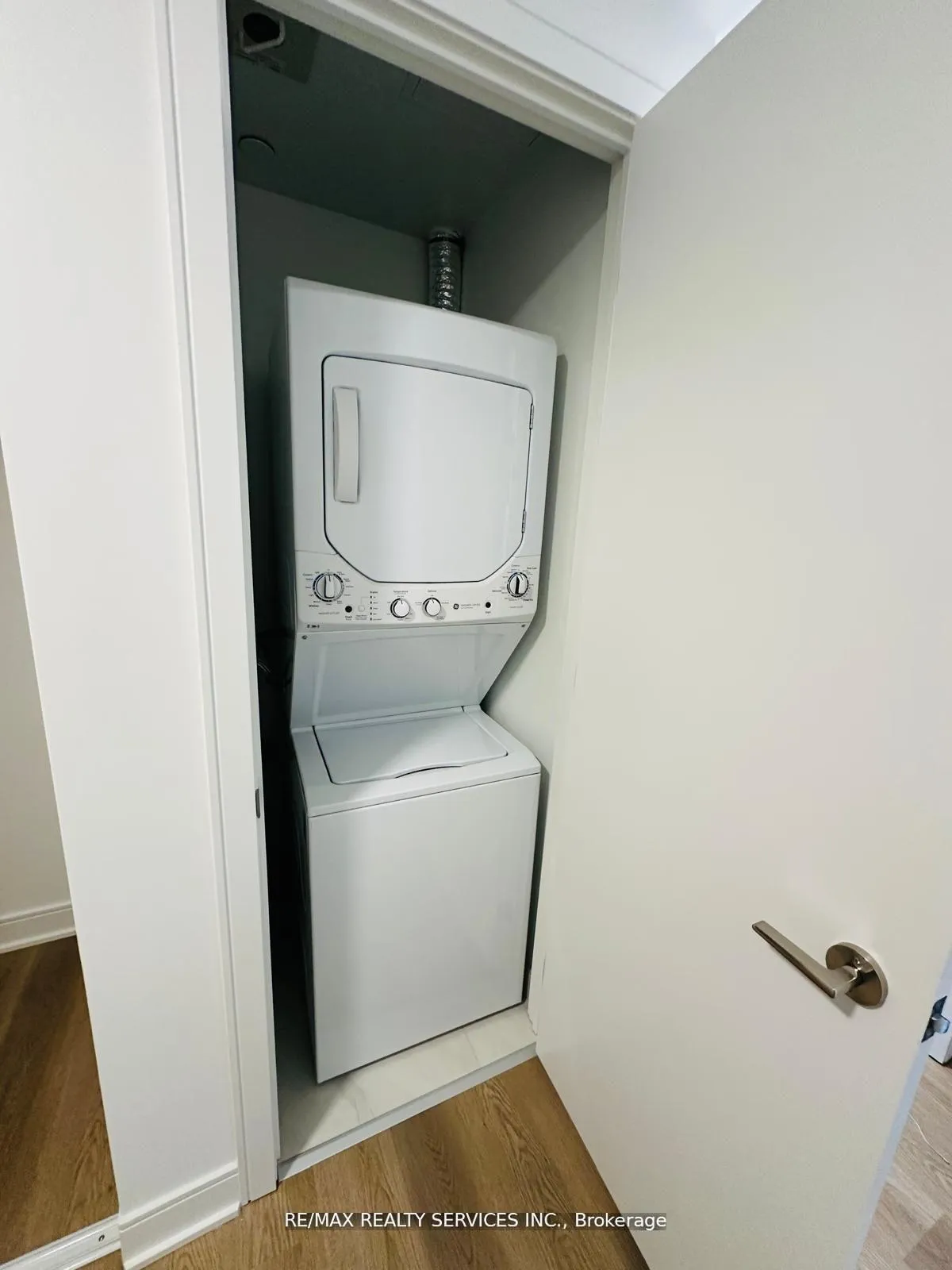 Photo 10 of Unit 409, 86 Dundas Street E, Mississauga, Cooksville — HOMEH