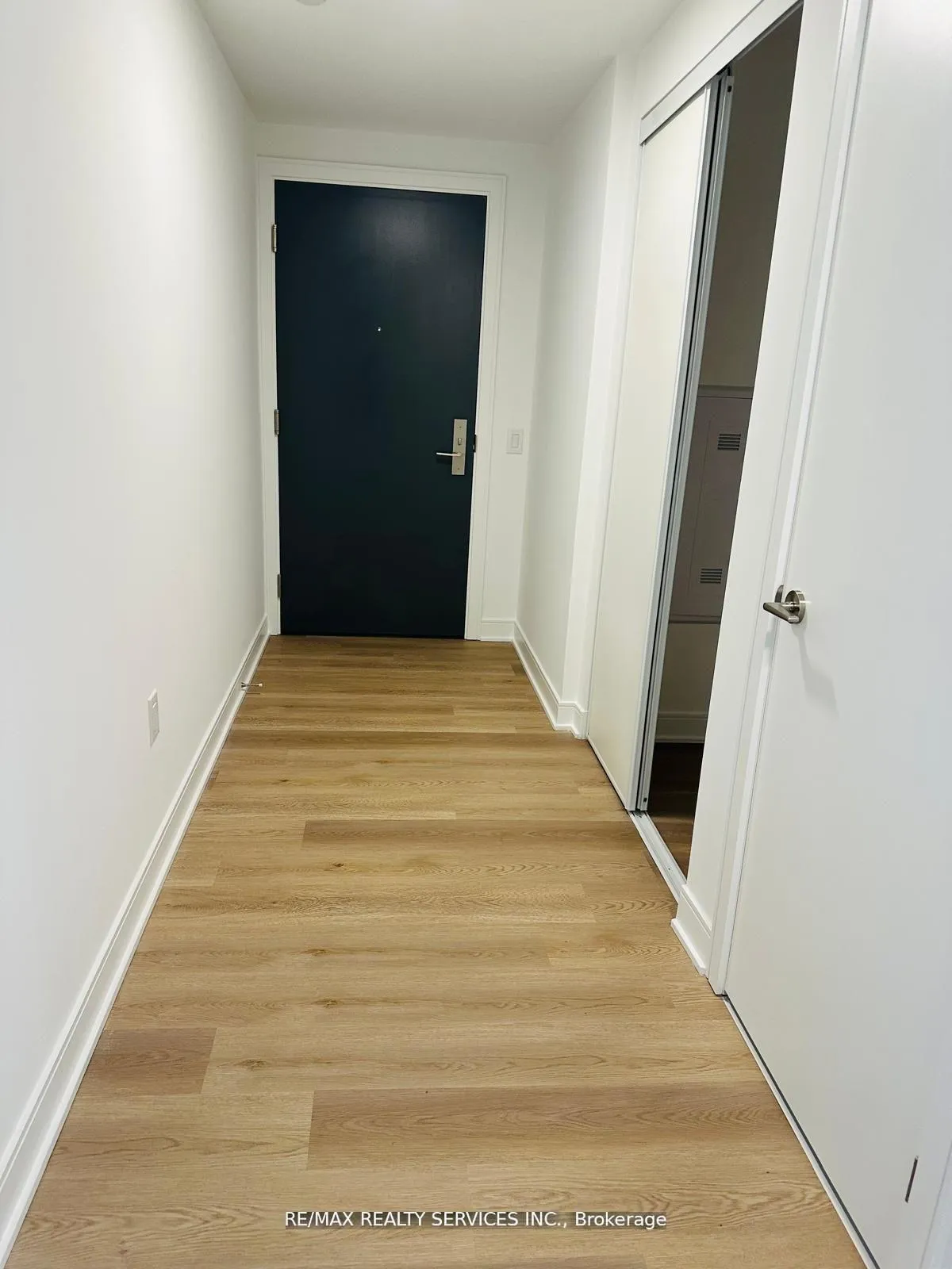 Photo 13 of Unit 409, 86 Dundas Street E, Mississauga, Cooksville — HOMEH