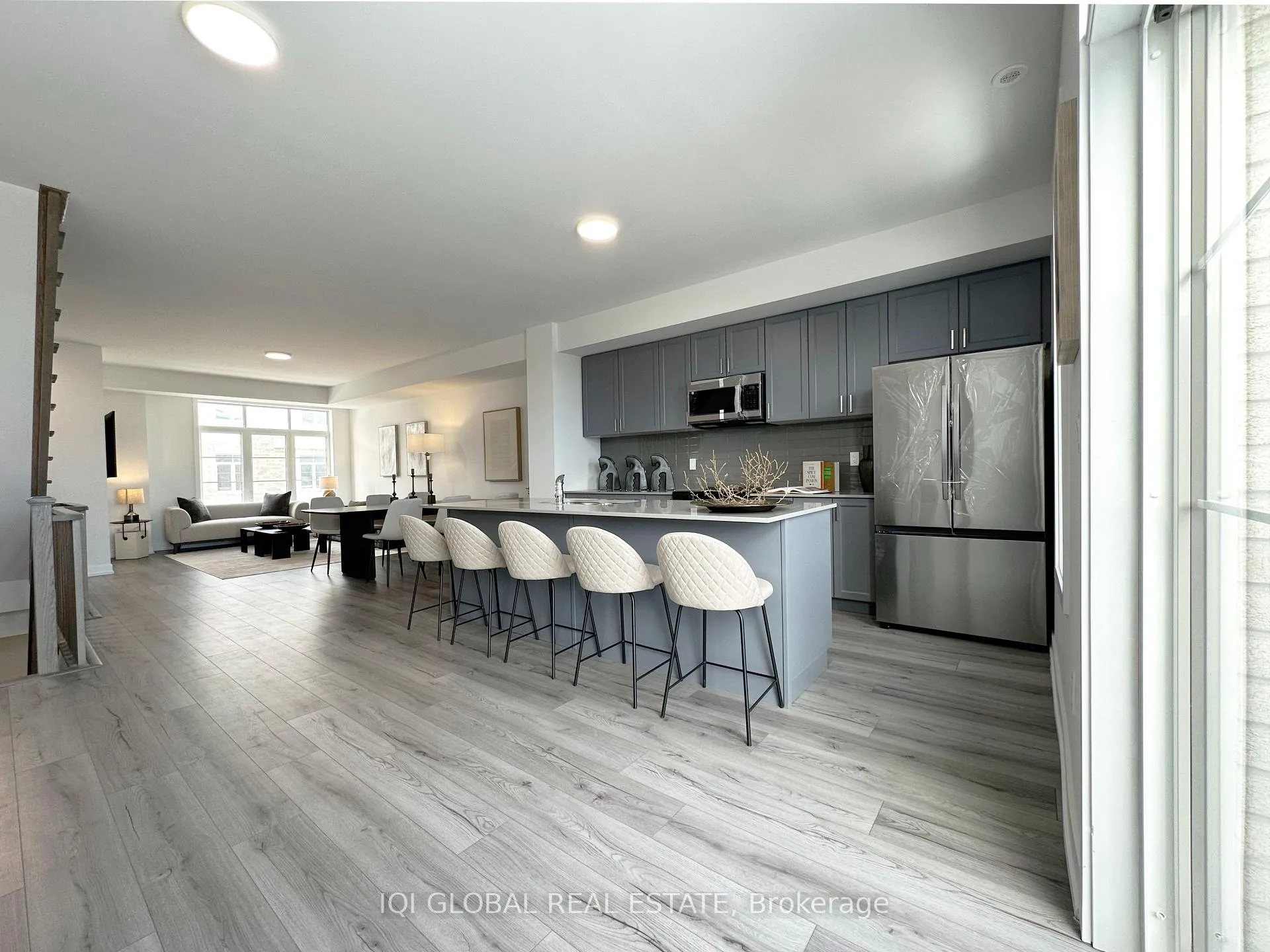 Photo 3 of Unit 403, 1655 Palmers Sawmill Road, Pickering, Duffin Heights — HOMEH