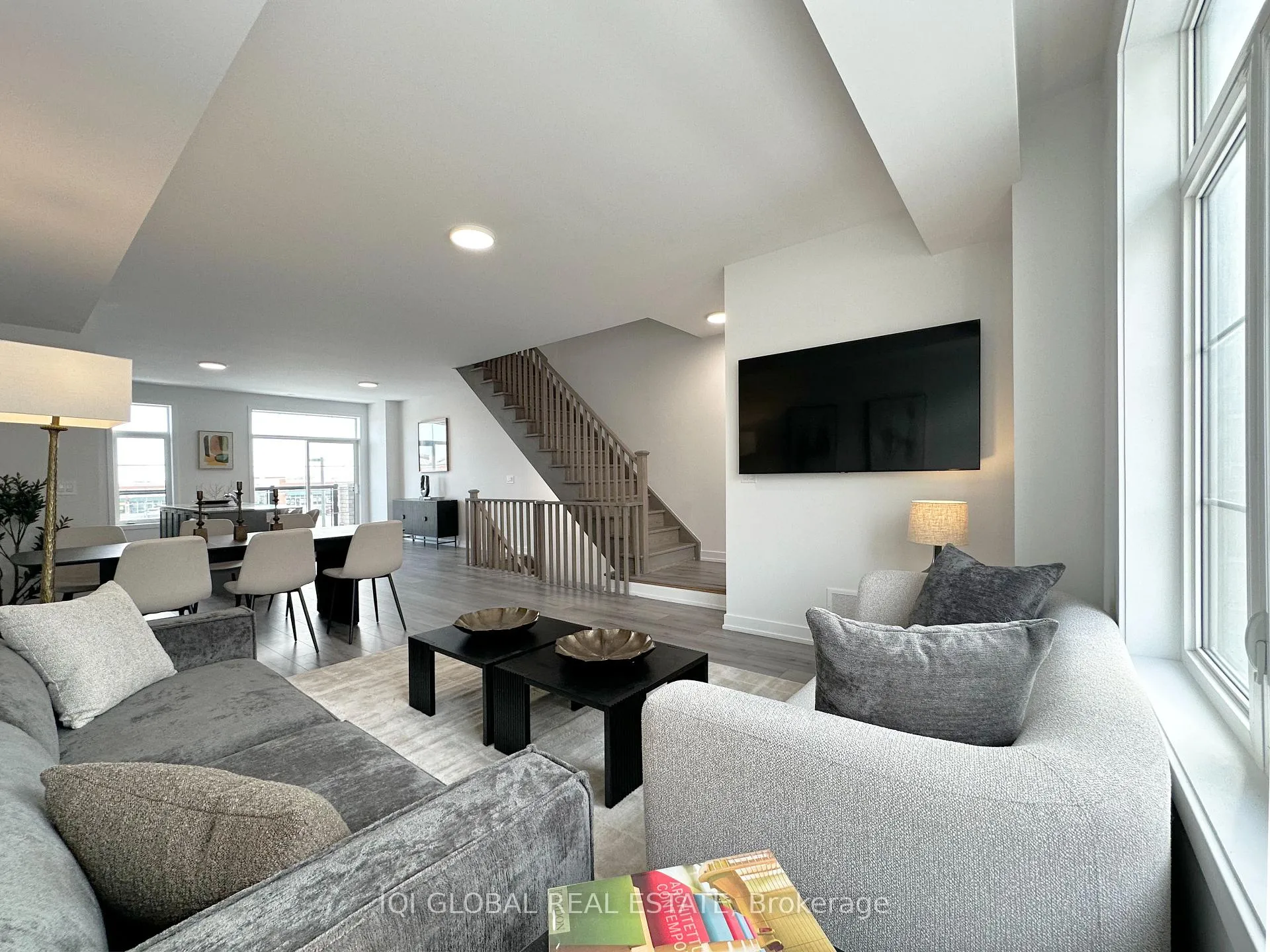 Photo 7 of Unit 403, 1655 Palmers Sawmill Road, Pickering, Duffin Heights — HOMEH