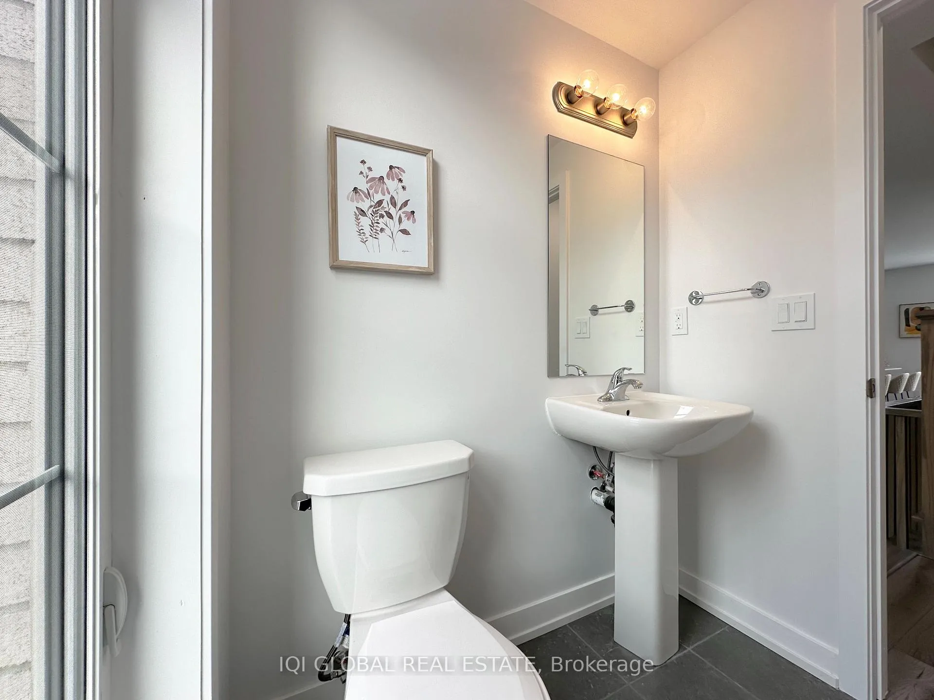 Photo 10 of Unit 403, 1655 Palmers Sawmill Road, Pickering, Duffin Heights — HOMEH
