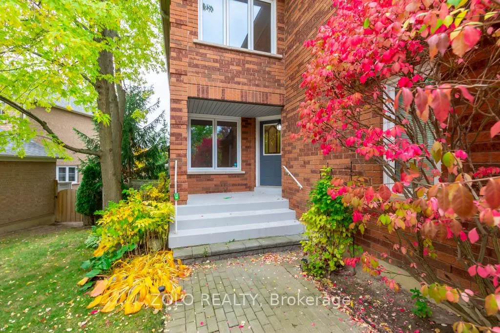 Photo 3 of 170 Widdifield Avenue, Newmarket, Armitage — HOMEH