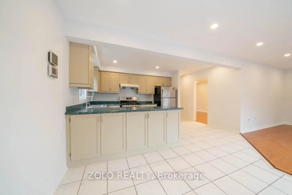 Photo 9 of 170 Widdifield Avenue, Newmarket, Armitage — HOMEH