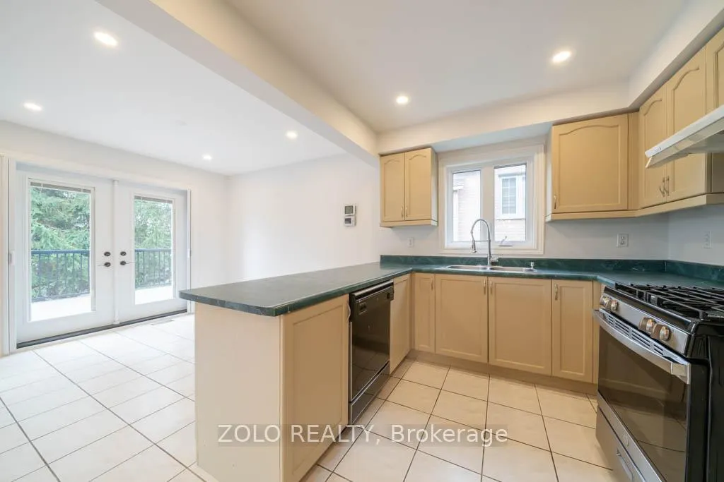 Photo 11 of 170 Widdifield Avenue, Newmarket, Armitage — HOMEH
