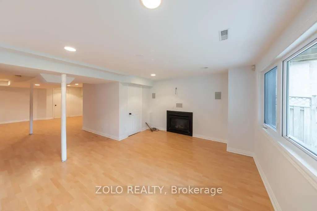 Photo 12 of 170 Widdifield Avenue, Newmarket, Armitage — HOMEH