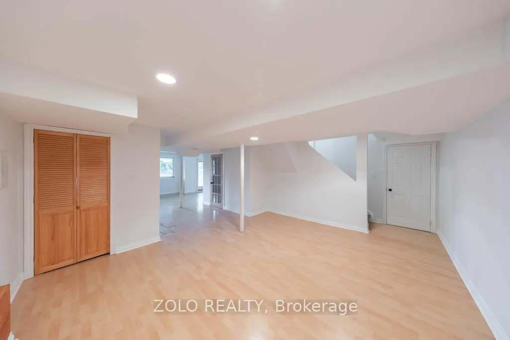 Photo 16 of 170 Widdifield Avenue, Newmarket, Armitage — HOMEH