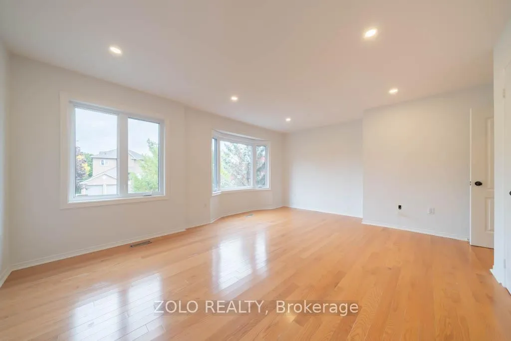 Photo 23 of 170 Widdifield Avenue, Newmarket, Armitage — HOMEH