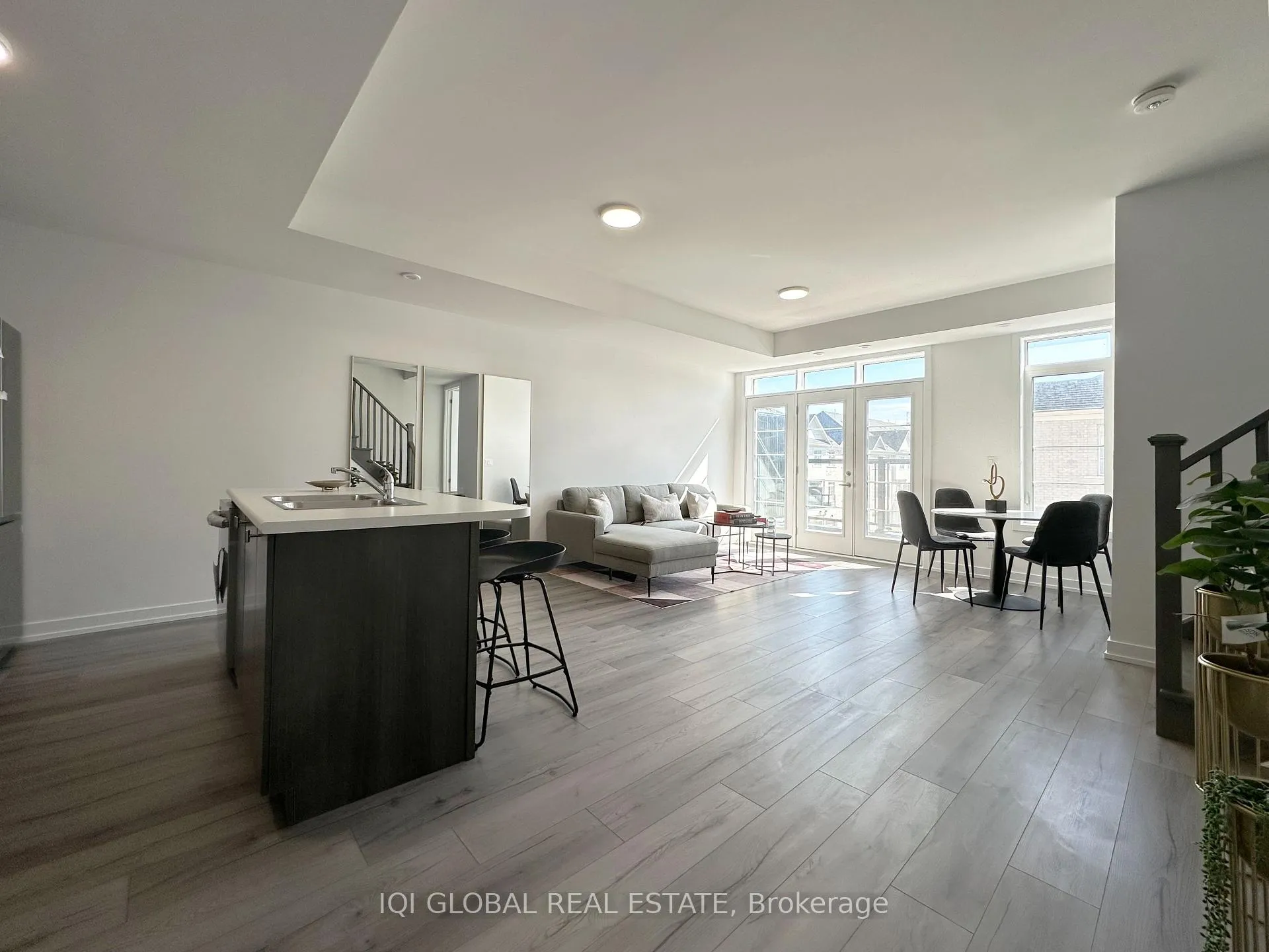 Photo 2 of Unit 209, 1655 Palmers Sawmill Road, Pickering, Duffin Heights — HOMEH