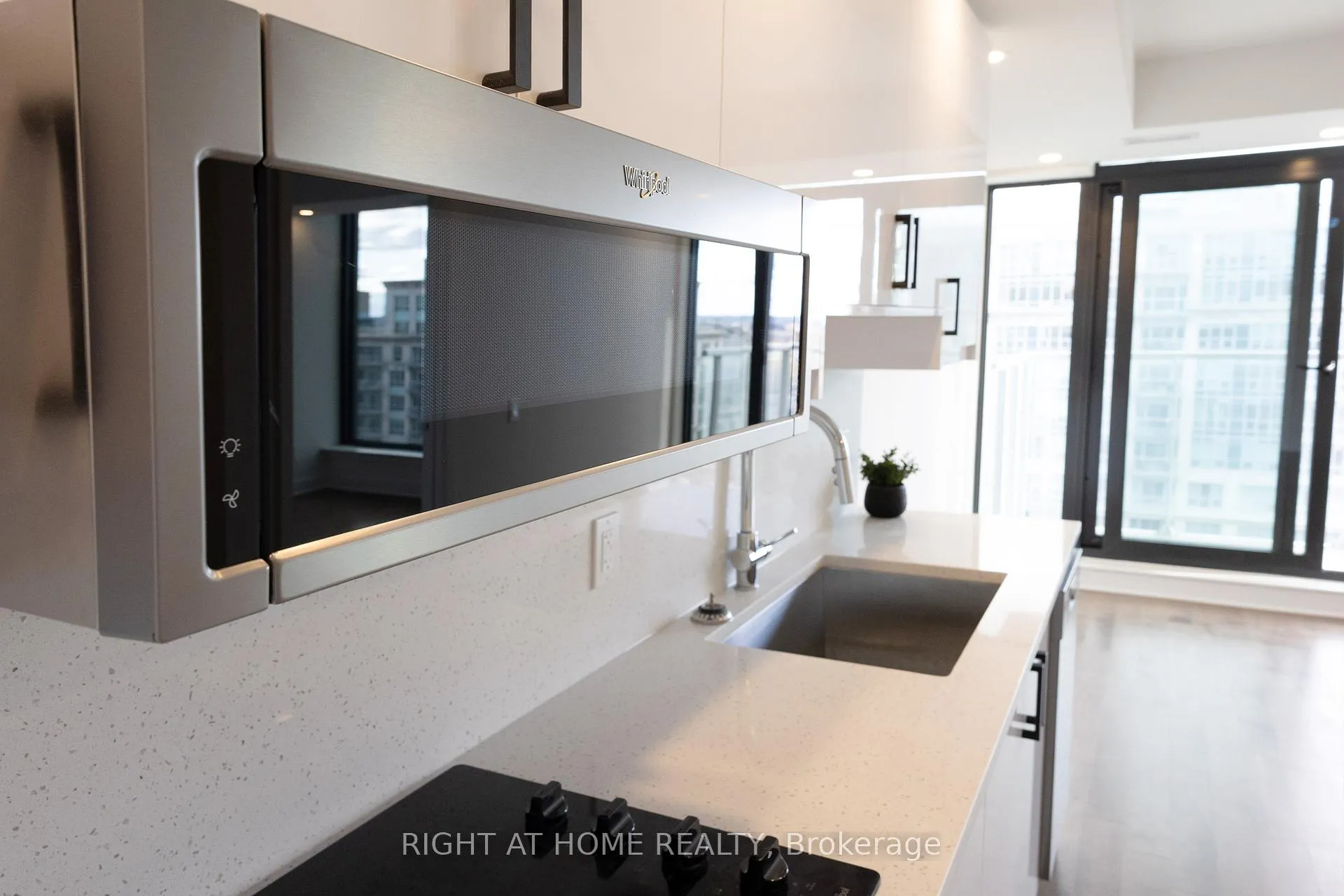 Photo 6 of Unit 2508, 180 George Street, Ottawa, Lower Town/Byward Market — HOMEH