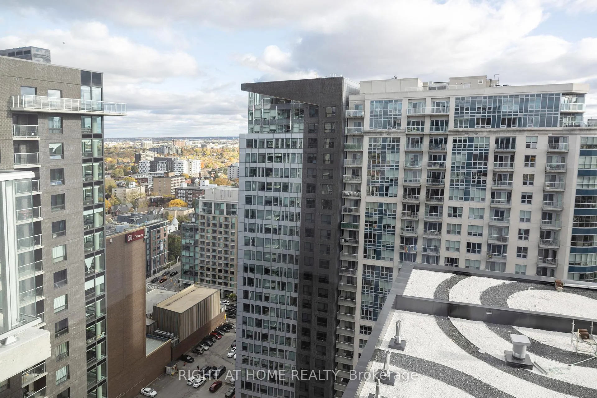 Photo 35 of Unit 2508, 180 George Street, Ottawa, Lower Town/Byward Market — HOMEH