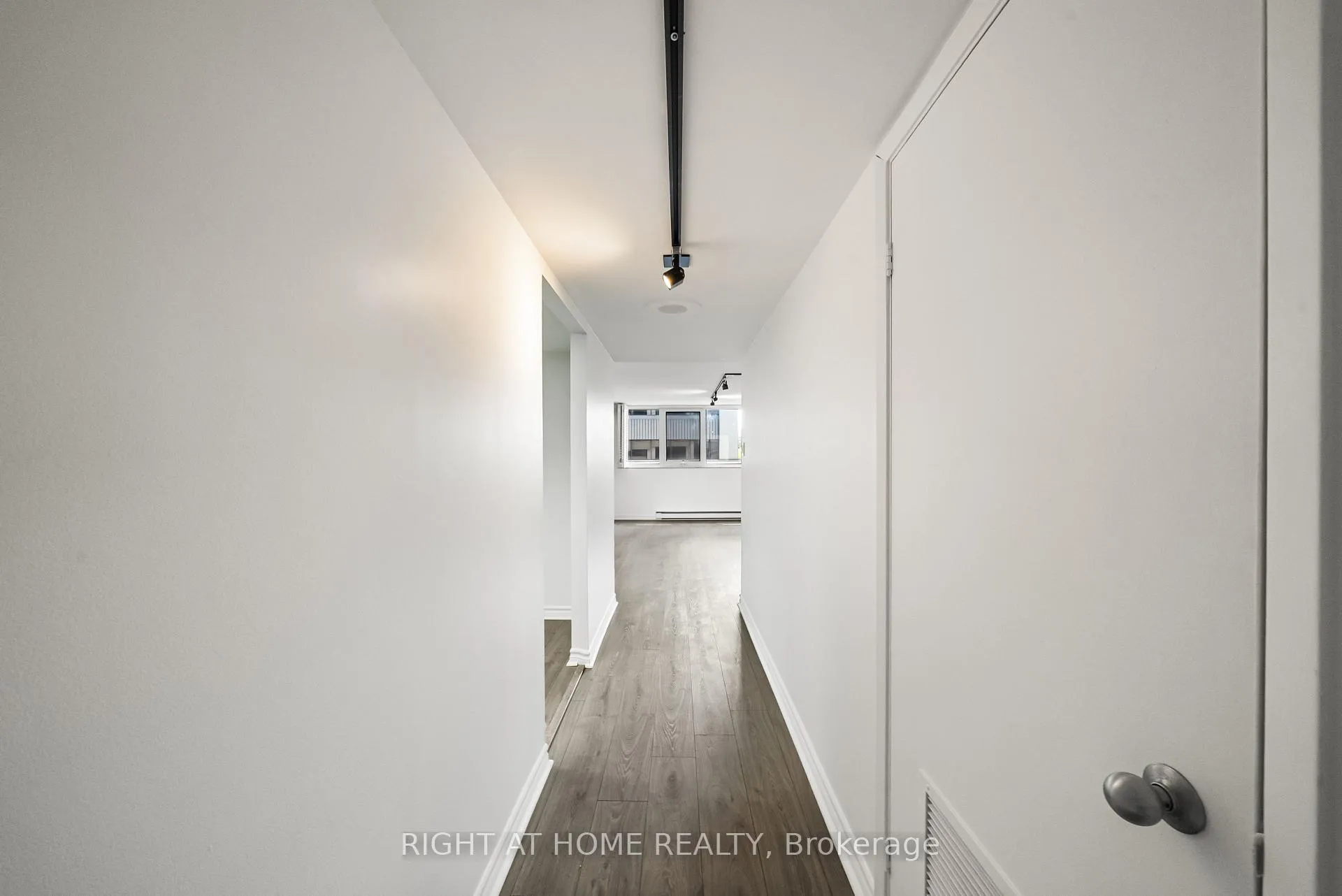 Photo 25 of Unit 411, 360 Bloor Street E, Toronto, Rosedale-Moore Park — HOMEH