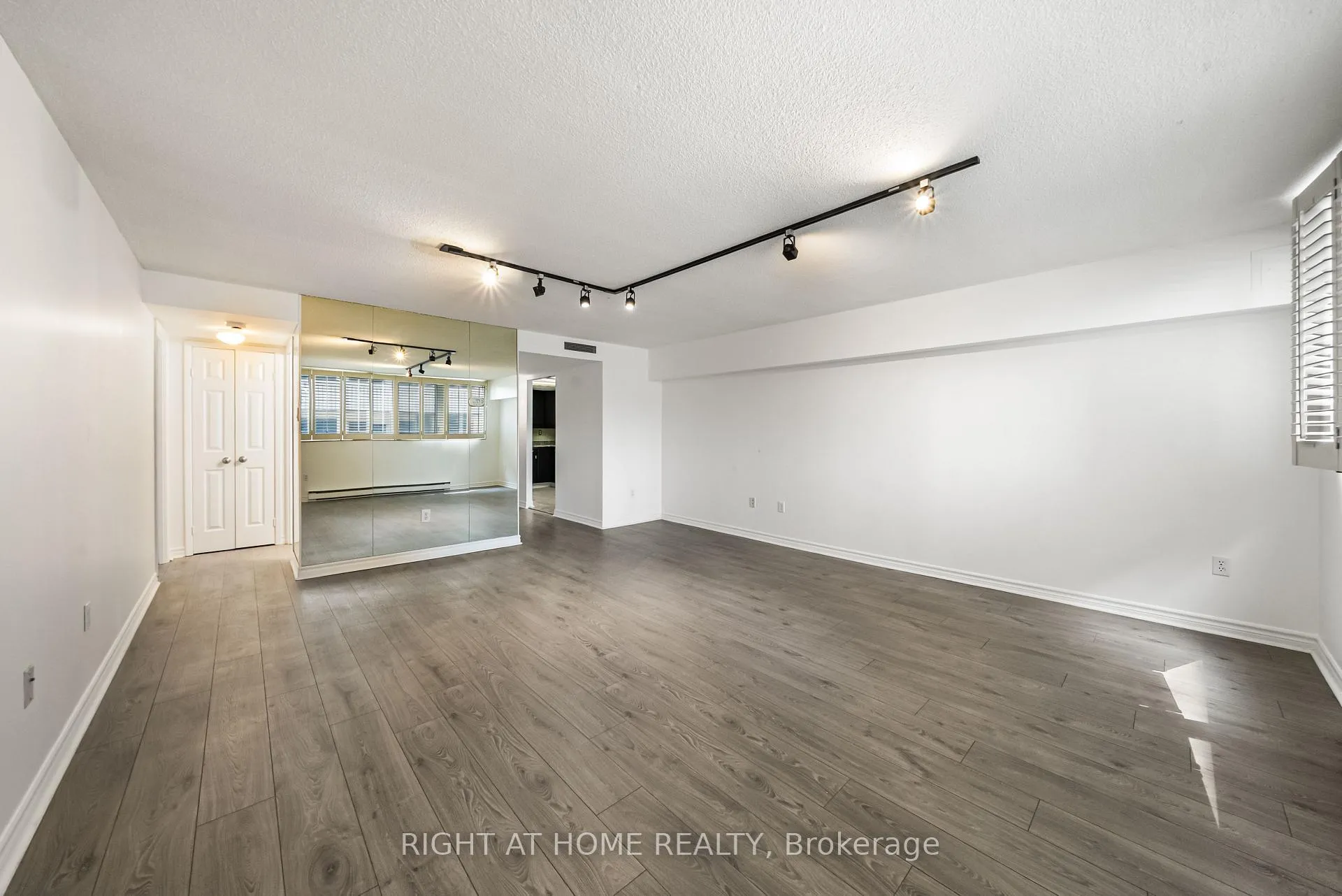 Photo 28 of Unit 411, 360 Bloor Street E, Toronto, Rosedale-Moore Park — HOMEH
