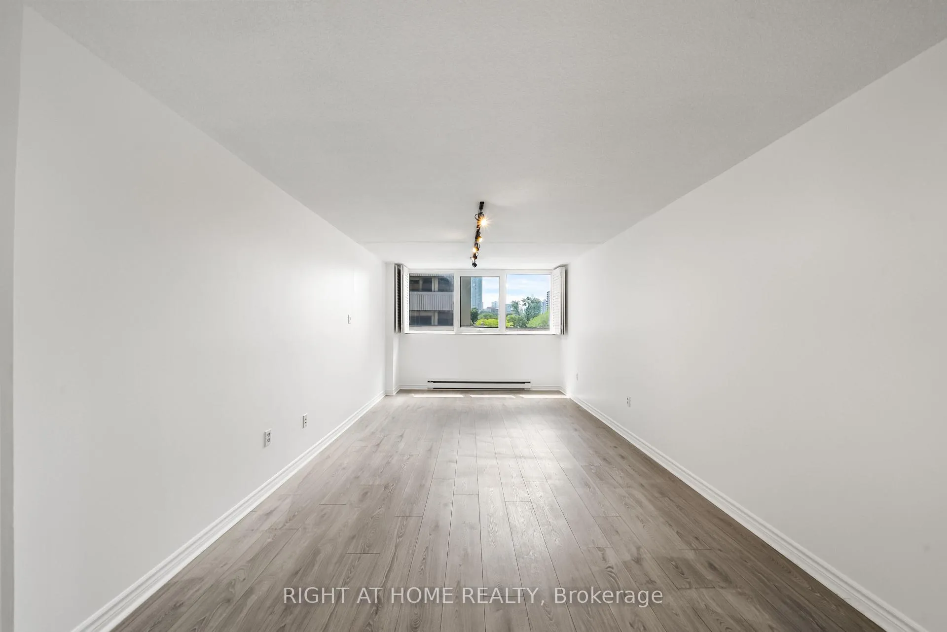 Photo 32 of Unit 411, 360 Bloor Street E, Toronto, Rosedale-Moore Park — HOMEH