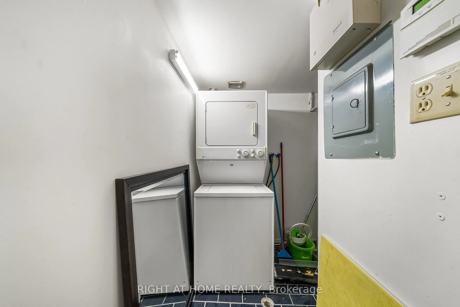 Photo 34 of Unit 411, 360 Bloor Street E, Toronto, Rosedale-Moore Park — HOMEH
