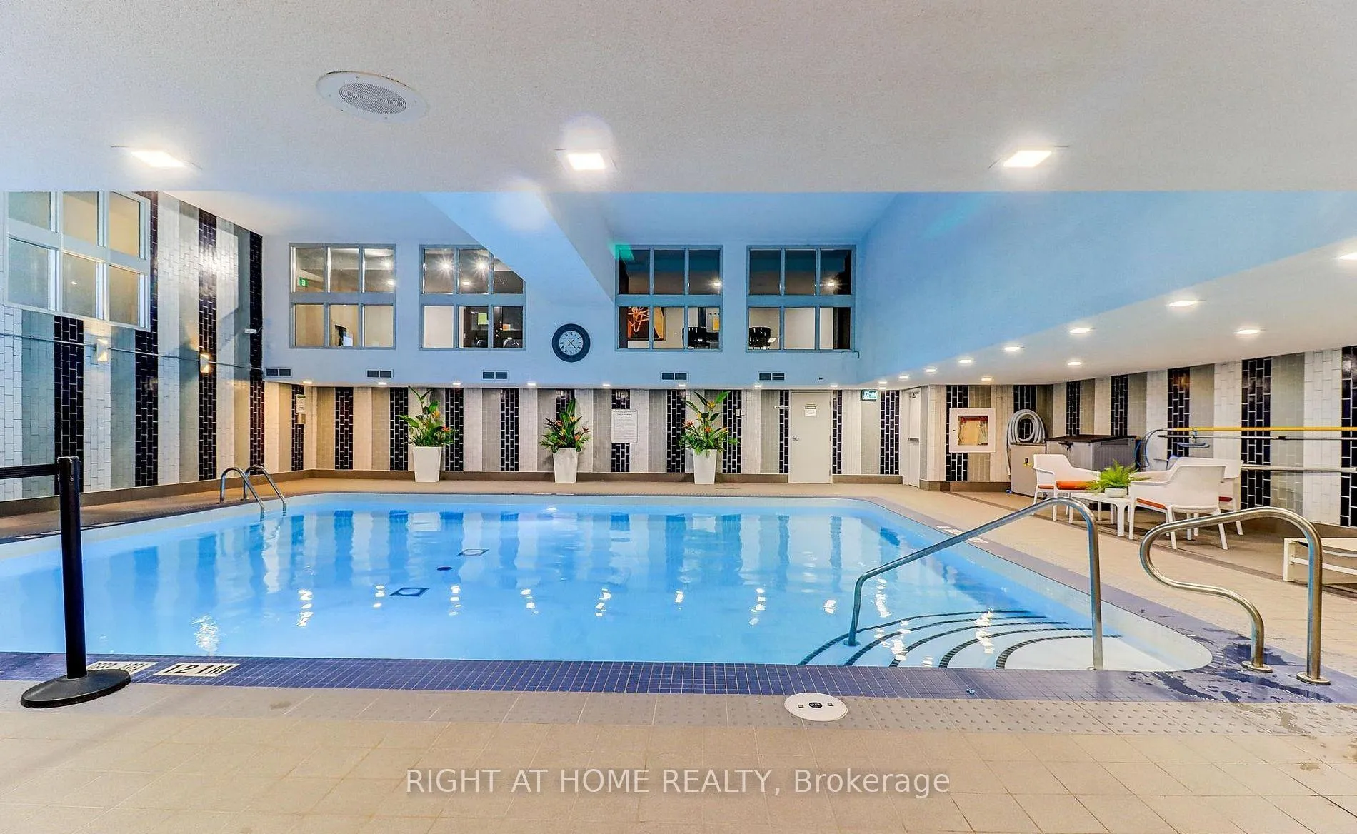 Photo 6 of Unit 411, 360 Bloor Street E, Toronto, Rosedale-Moore Park — HOMEH