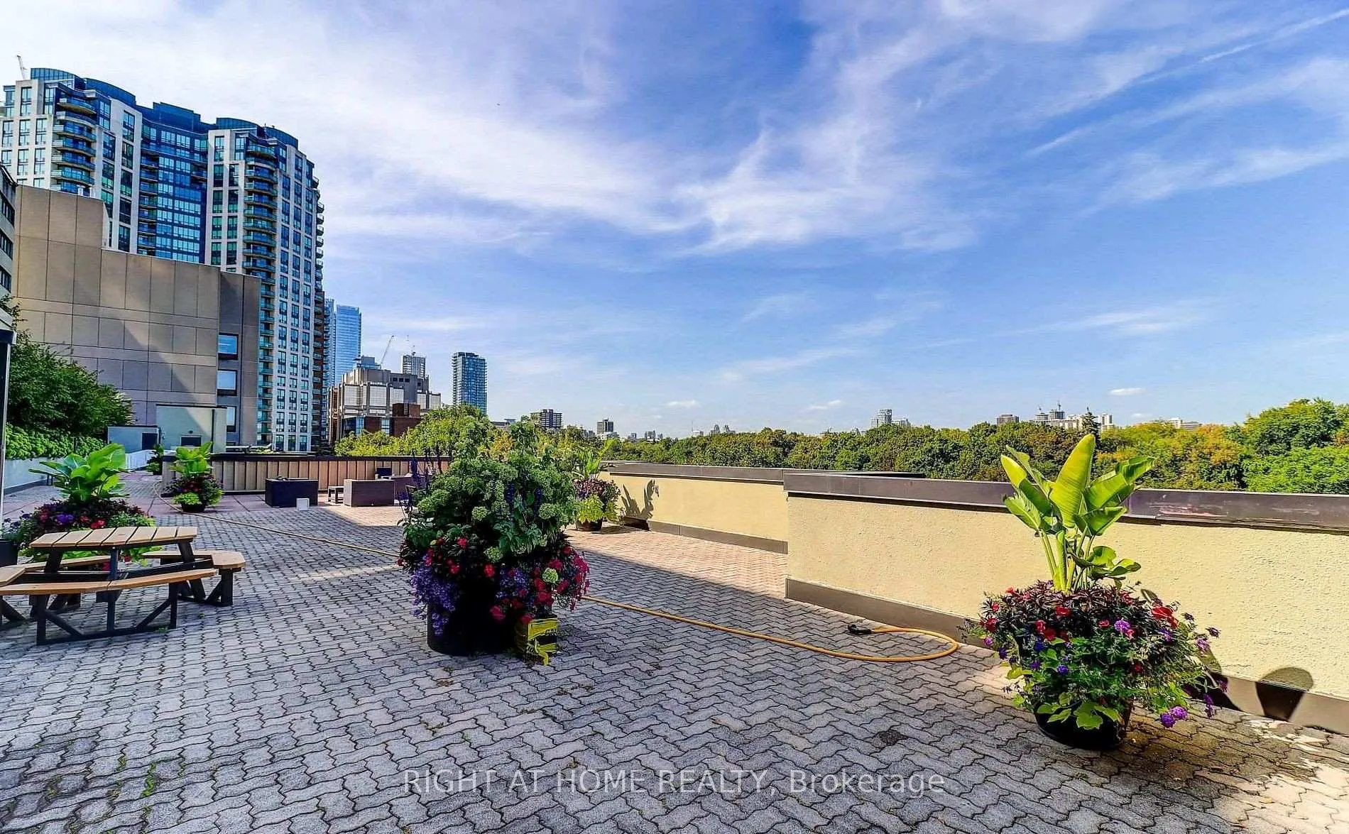 Photo 10 of Unit 411, 360 Bloor Street E, Toronto, Rosedale-Moore Park — HOMEH