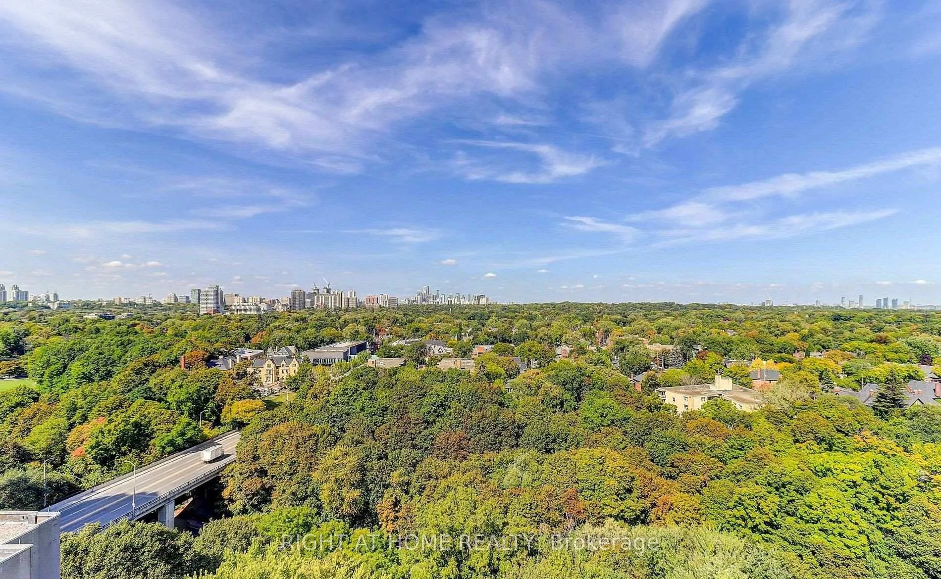 Photo 11 of Unit 411, 360 Bloor Street E, Toronto, Rosedale-Moore Park — HOMEH
