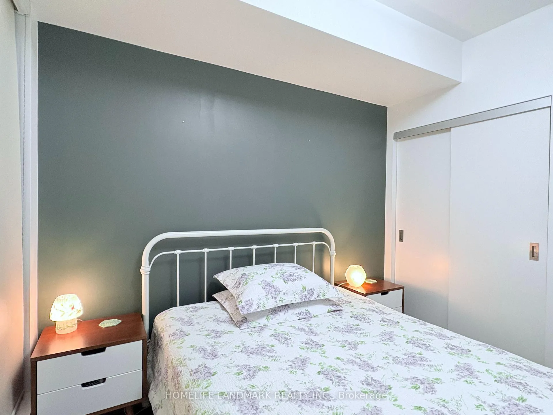 Photo 15 of Unit 527, 98 Lillian Street, Toronto, Mount Pleasant West — HOMEH