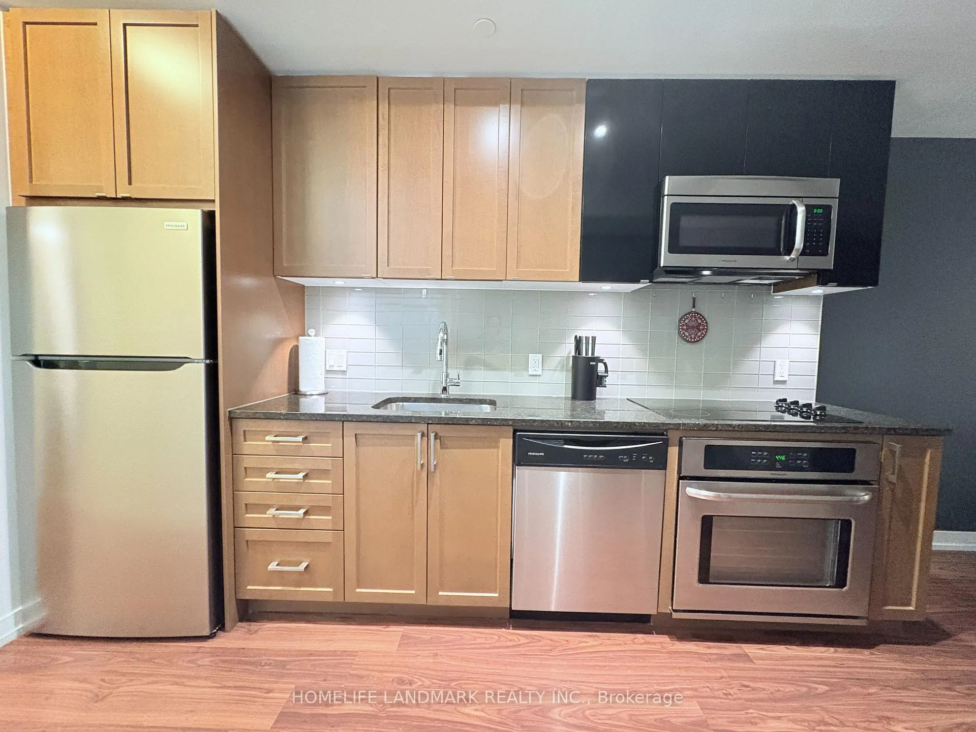 Photo 21 of Unit 527, 98 Lillian Street, Toronto, Mount Pleasant West — HOMEH