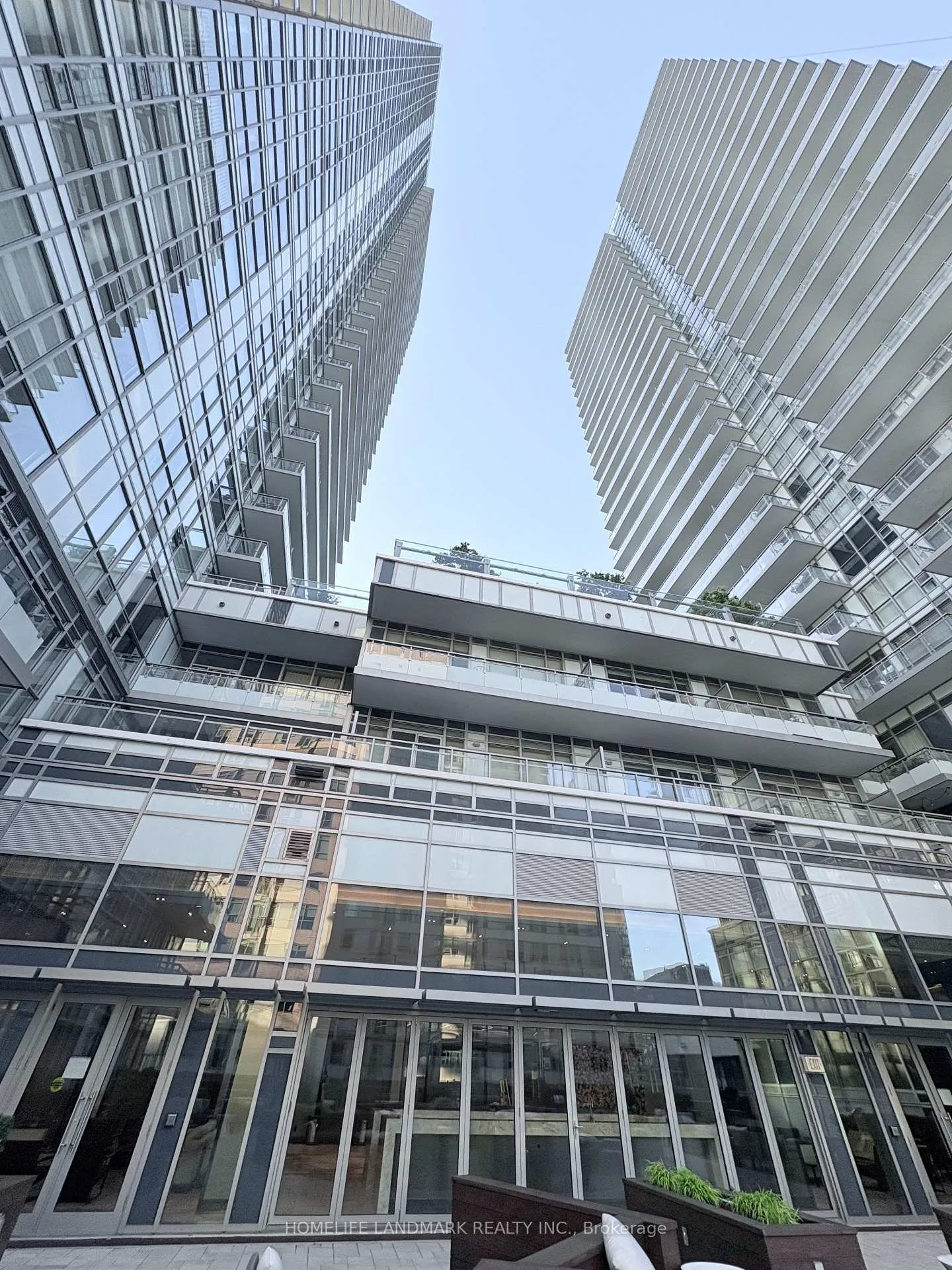 Photo 34 of Unit 527, 98 Lillian Street, Toronto, Mount Pleasant West — HOMEH