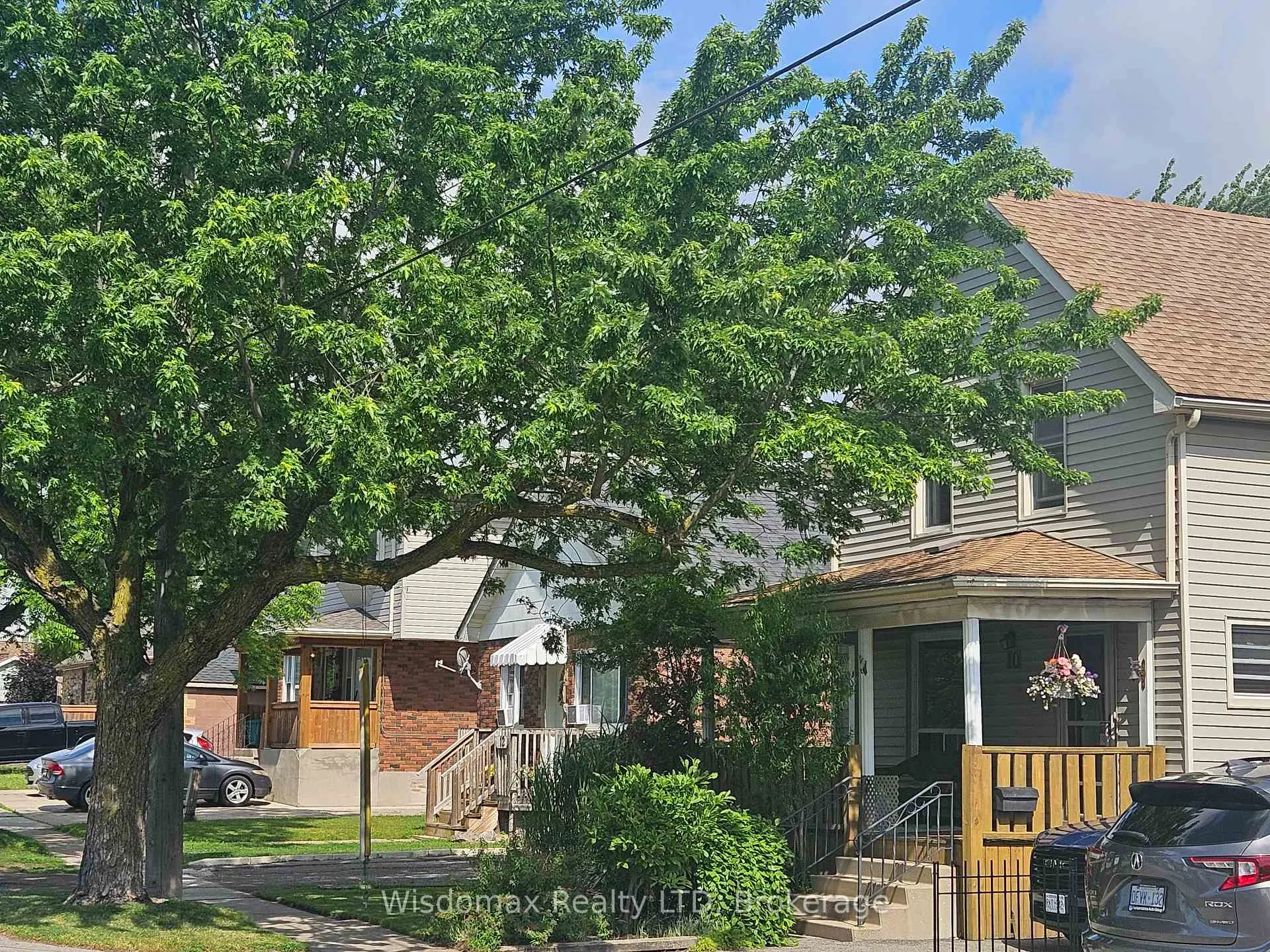 Photo 3 of 10 Rose Avenue, Thorold, Thorold Downtown — HOMEH