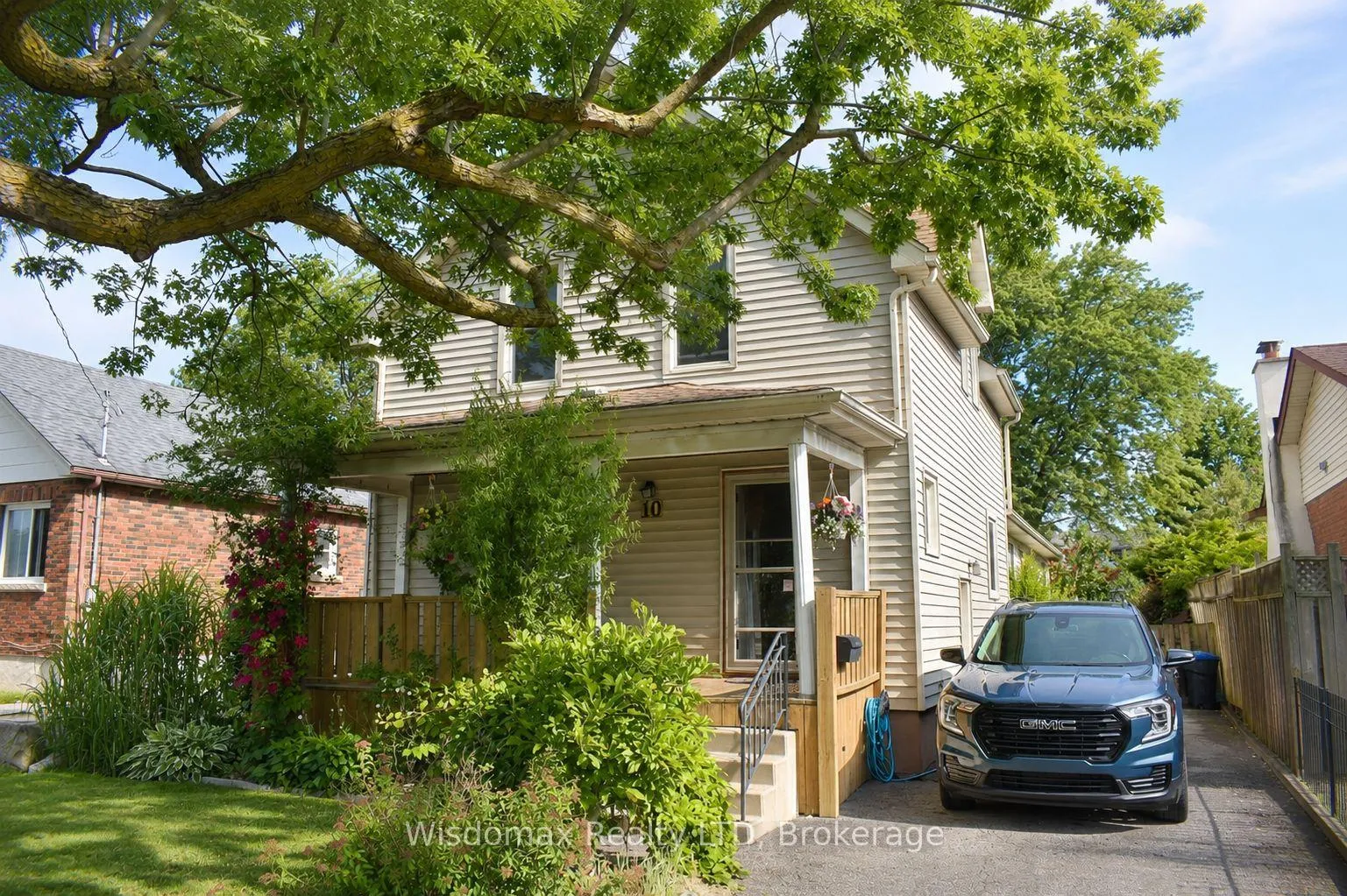 Photo 4 of 10 Rose Avenue, Thorold, Thorold Downtown — HOMEH