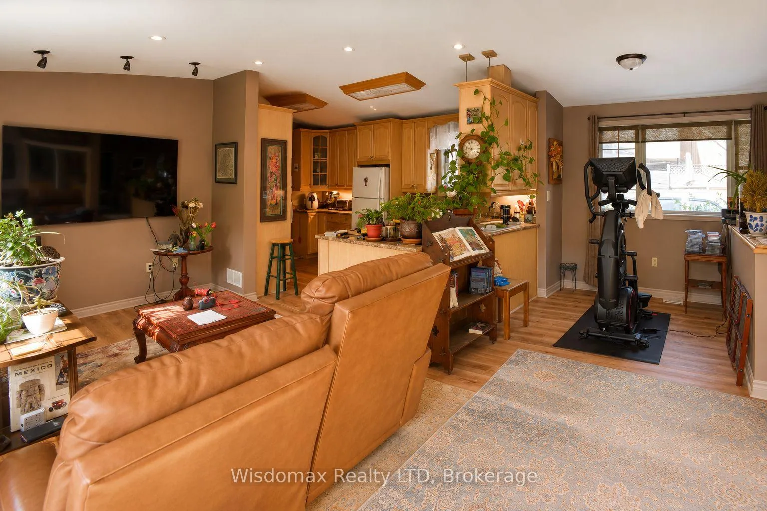 Photo 23 of 10 Rose Avenue, Thorold, Thorold Downtown — HOMEH