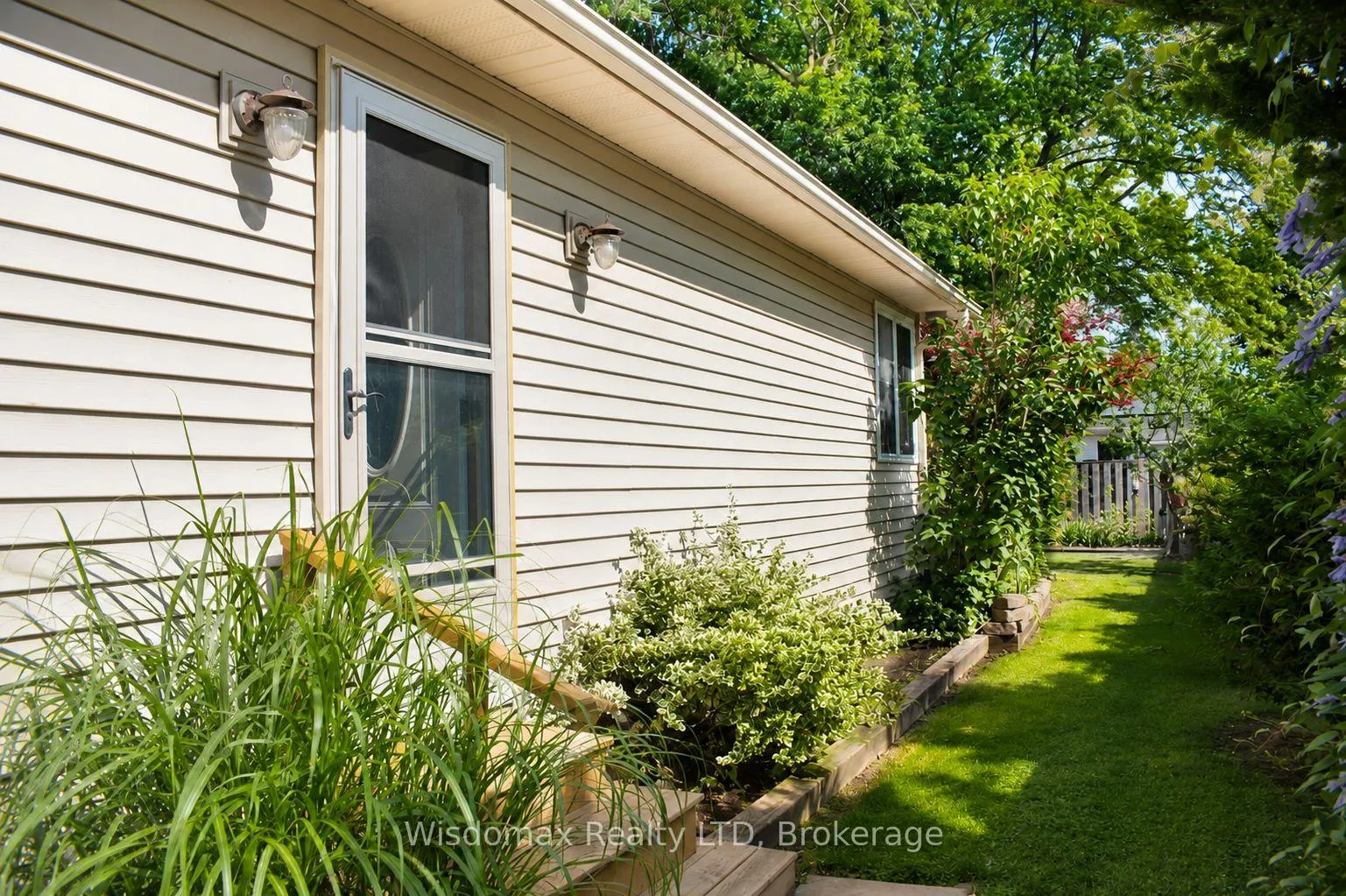 Photo 27 of 10 Rose Avenue, Thorold, Thorold Downtown — HOMEH