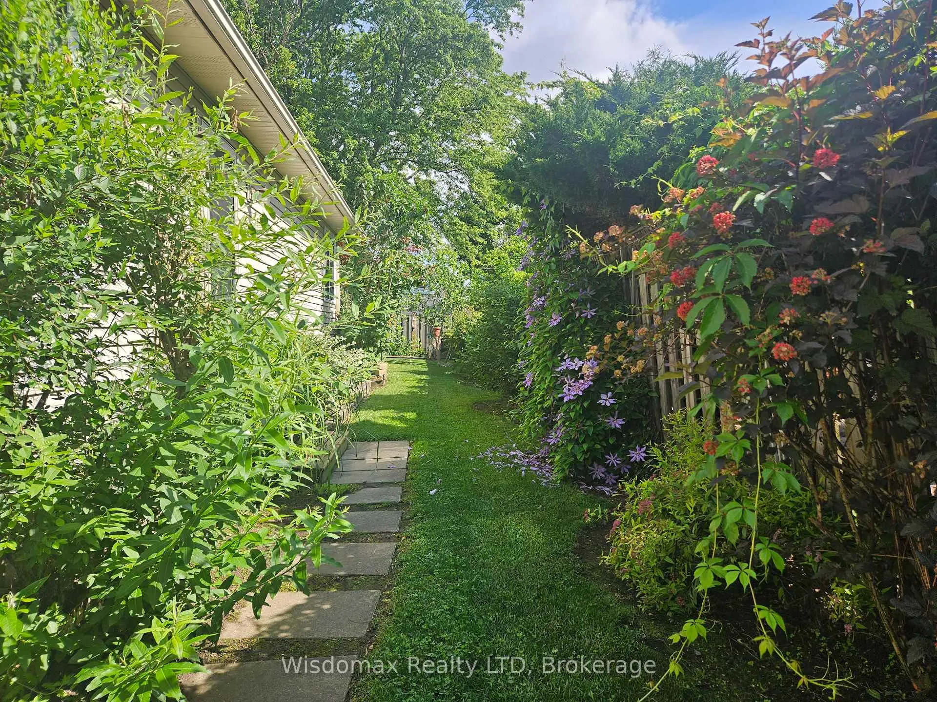 Photo 28 of 10 Rose Avenue, Thorold, Thorold Downtown — HOMEH
