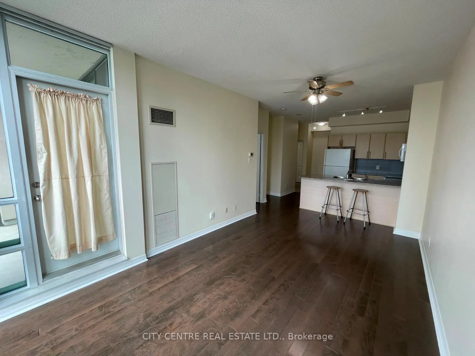 Photo 9 of Unit 2910, 3515 Kariya Drive, Mississauga, City Centre — HOMEH
